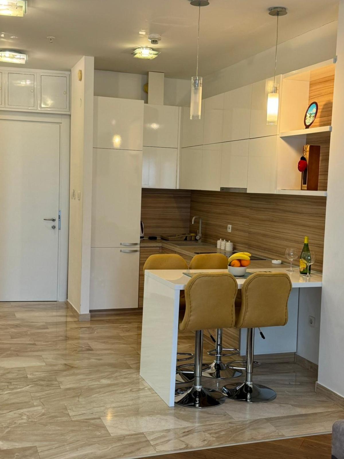 Apartman Anna Tre Canne Budva view 4