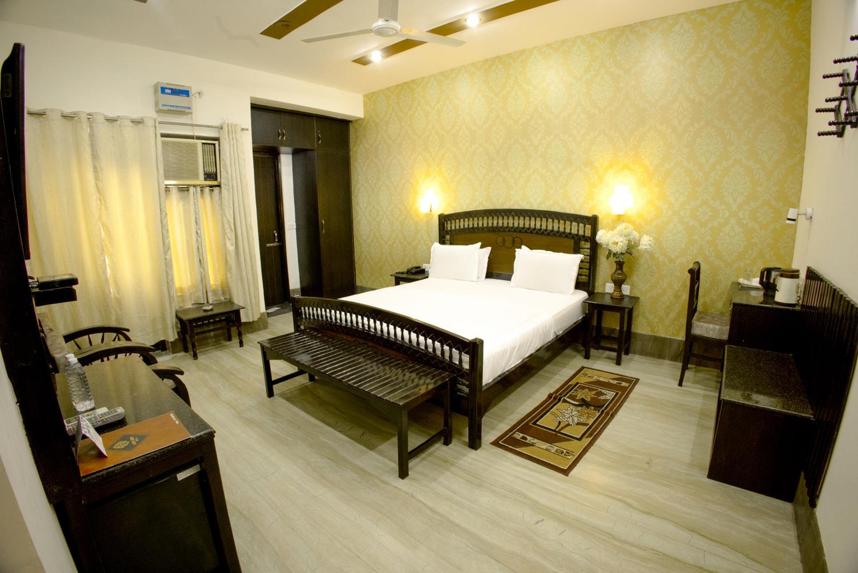 Pearl of Taj Home Stay