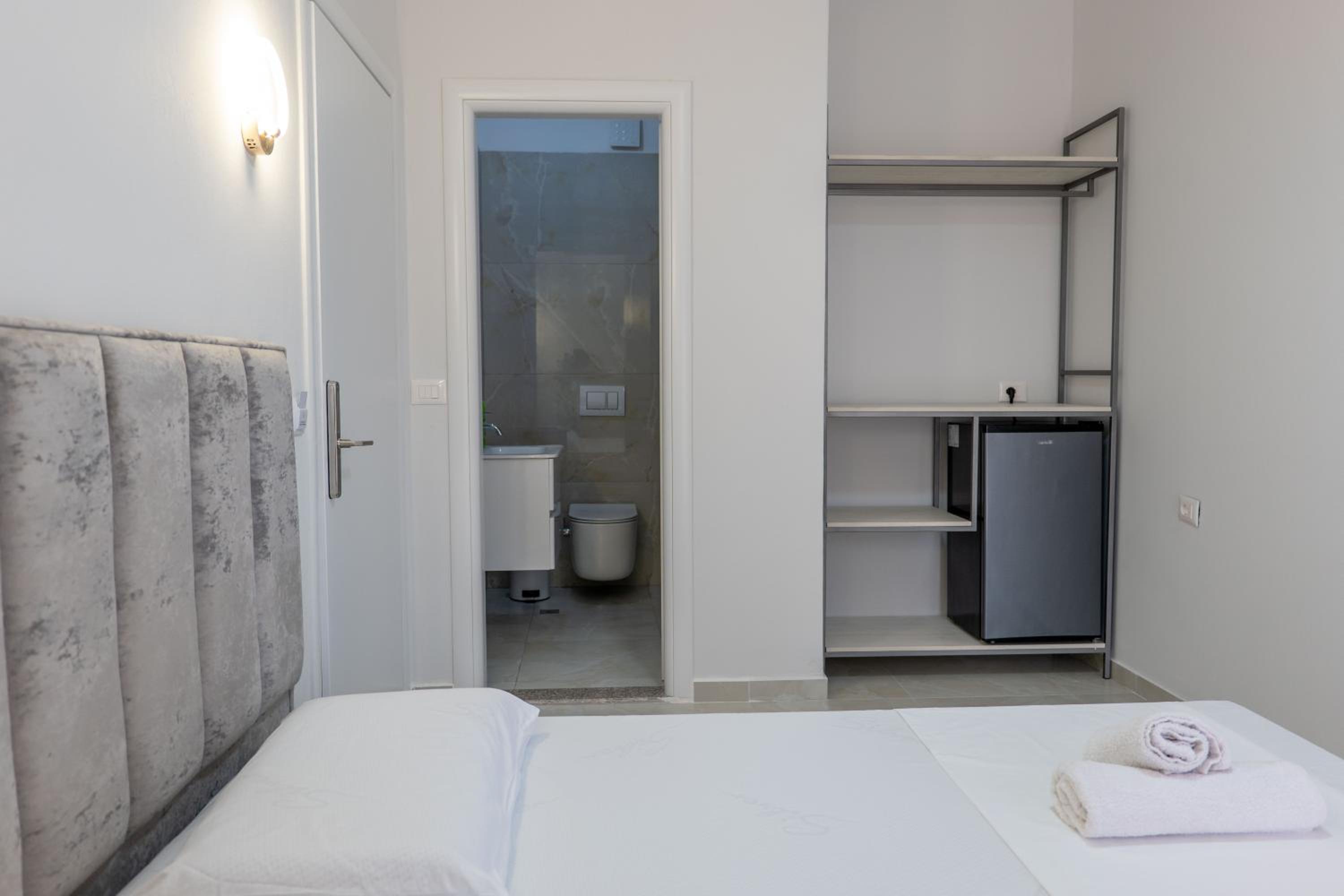 Albdea Apartment & Rooms