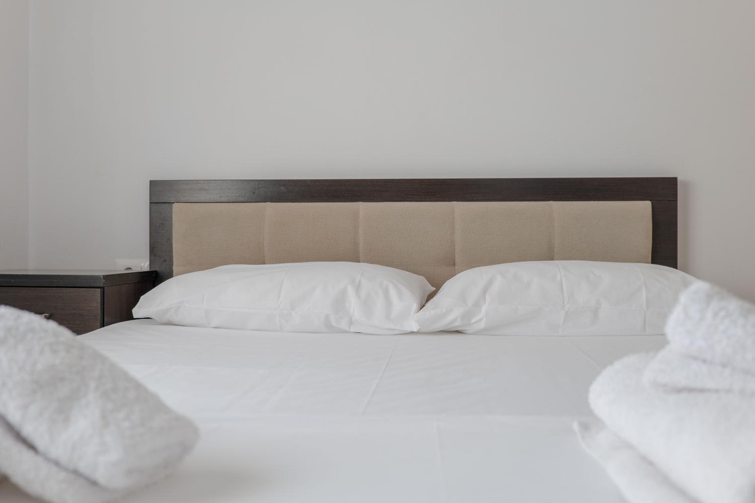Albdea Apartment & Rooms