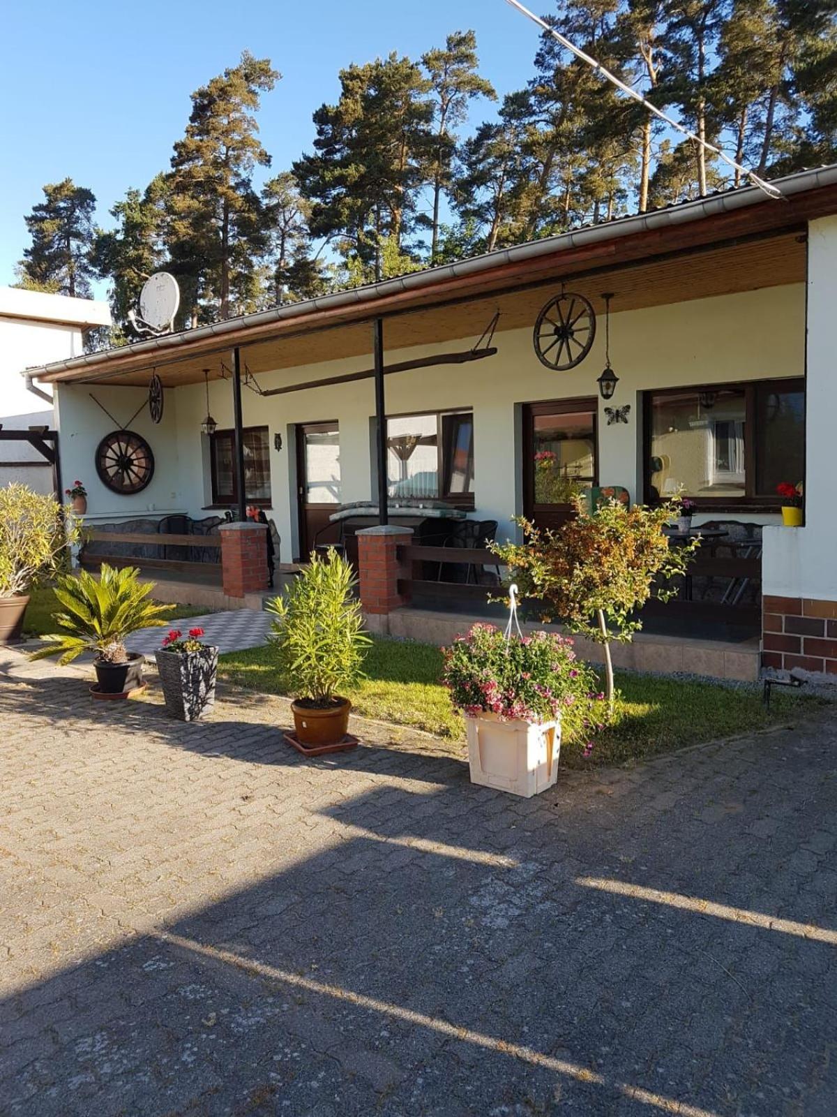Bungalow am Hellbach XL im Ostseeland