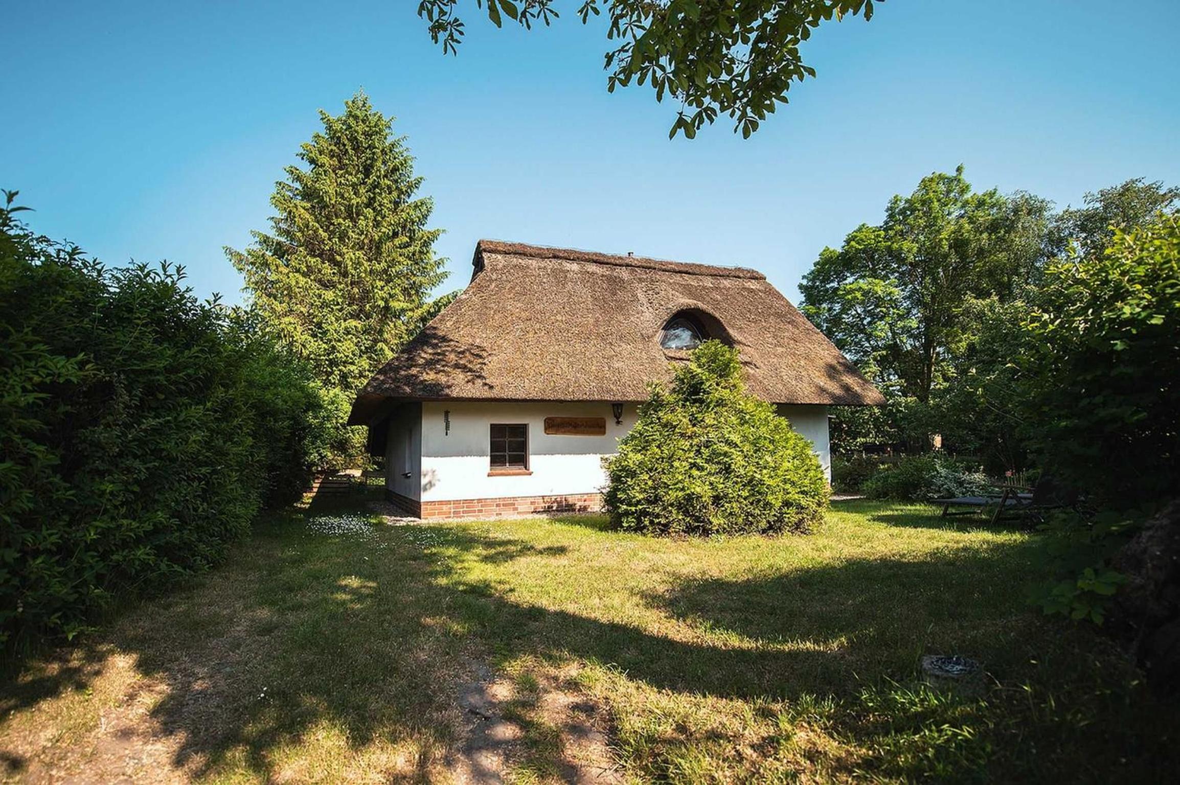Reetdach Ferienhaus nahe Ostseebad Kühlungsborn