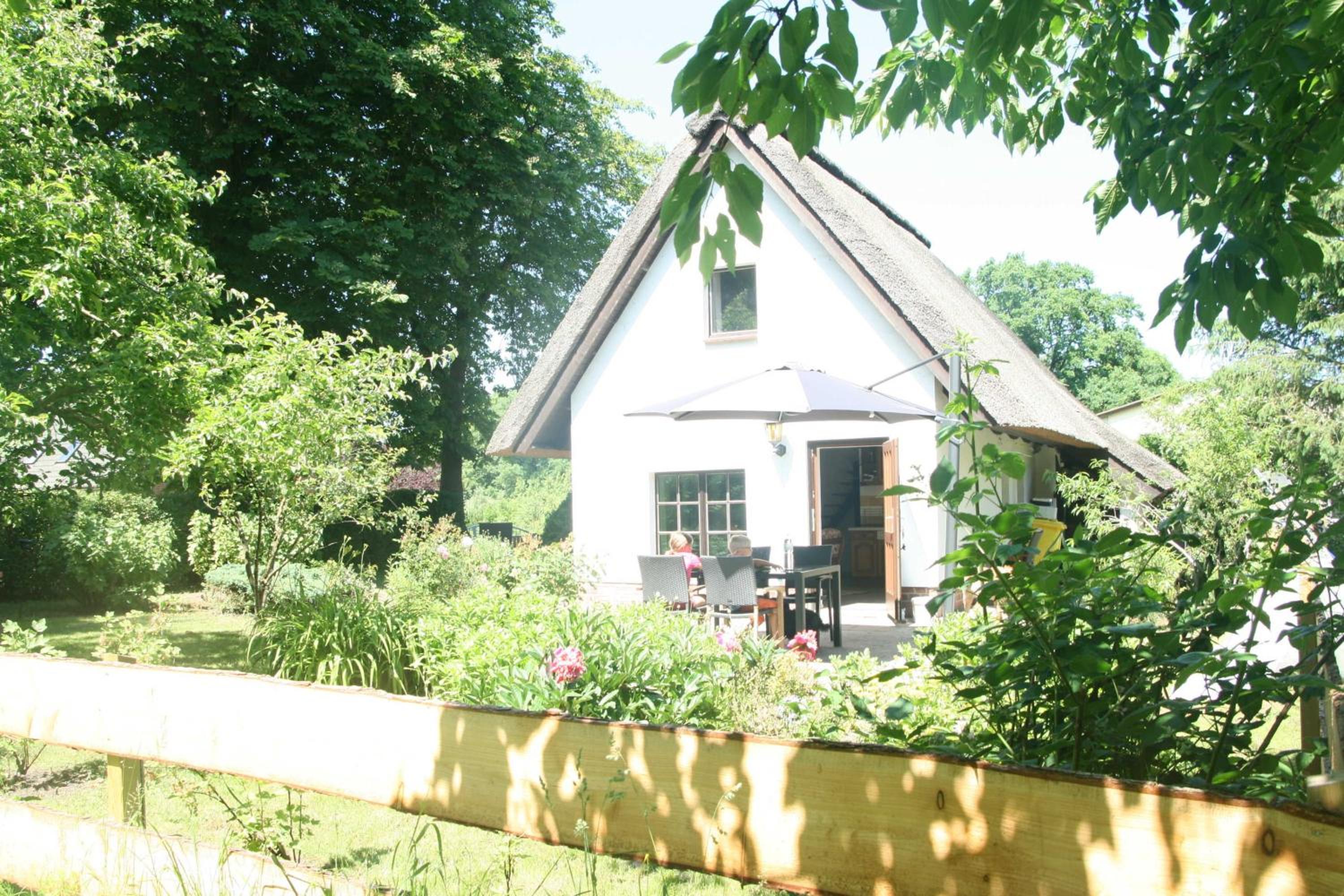 Reetdach Ferienhaus nahe Ostseebad Kühlungsborn