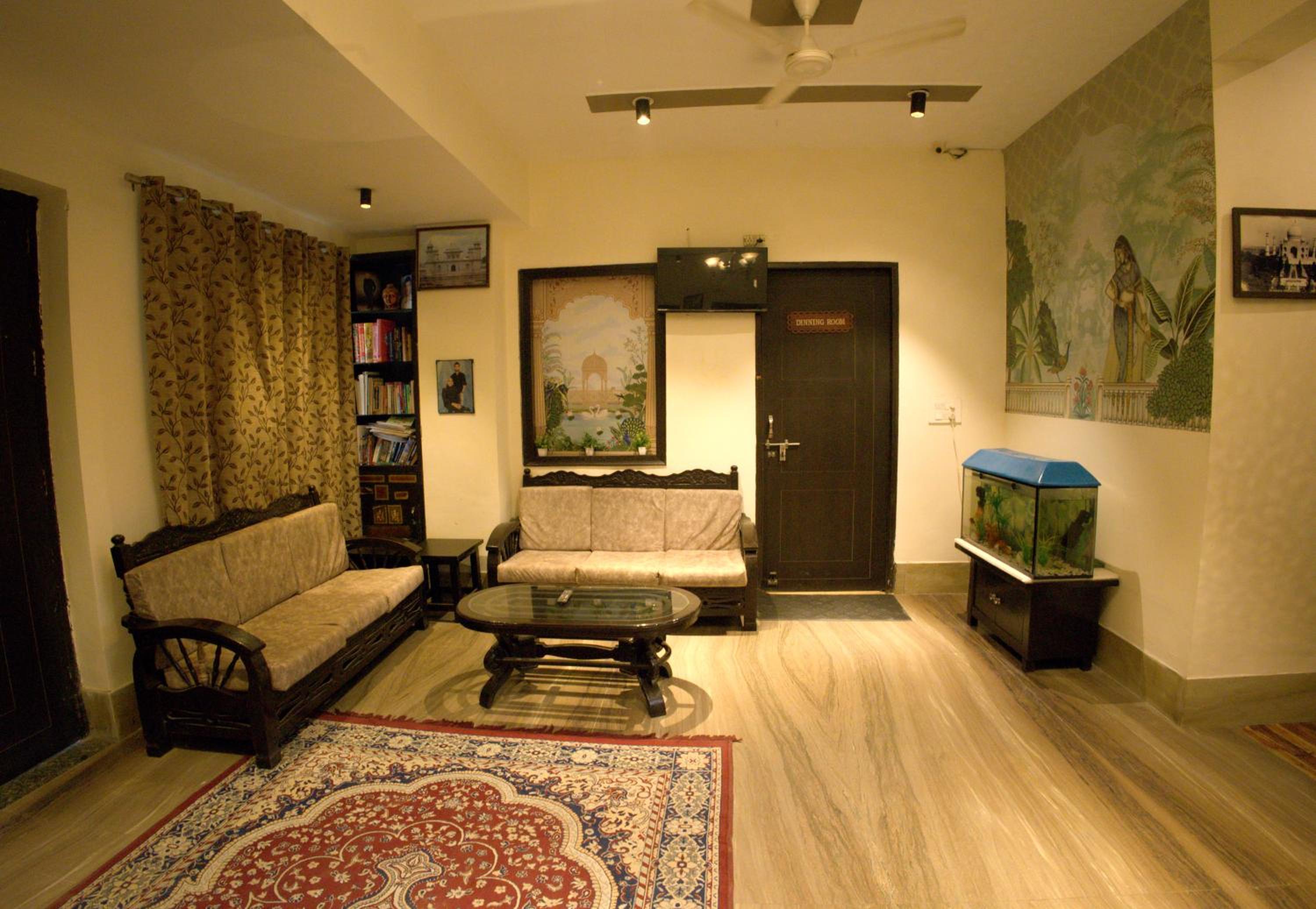 Pearl of Taj Home Stay