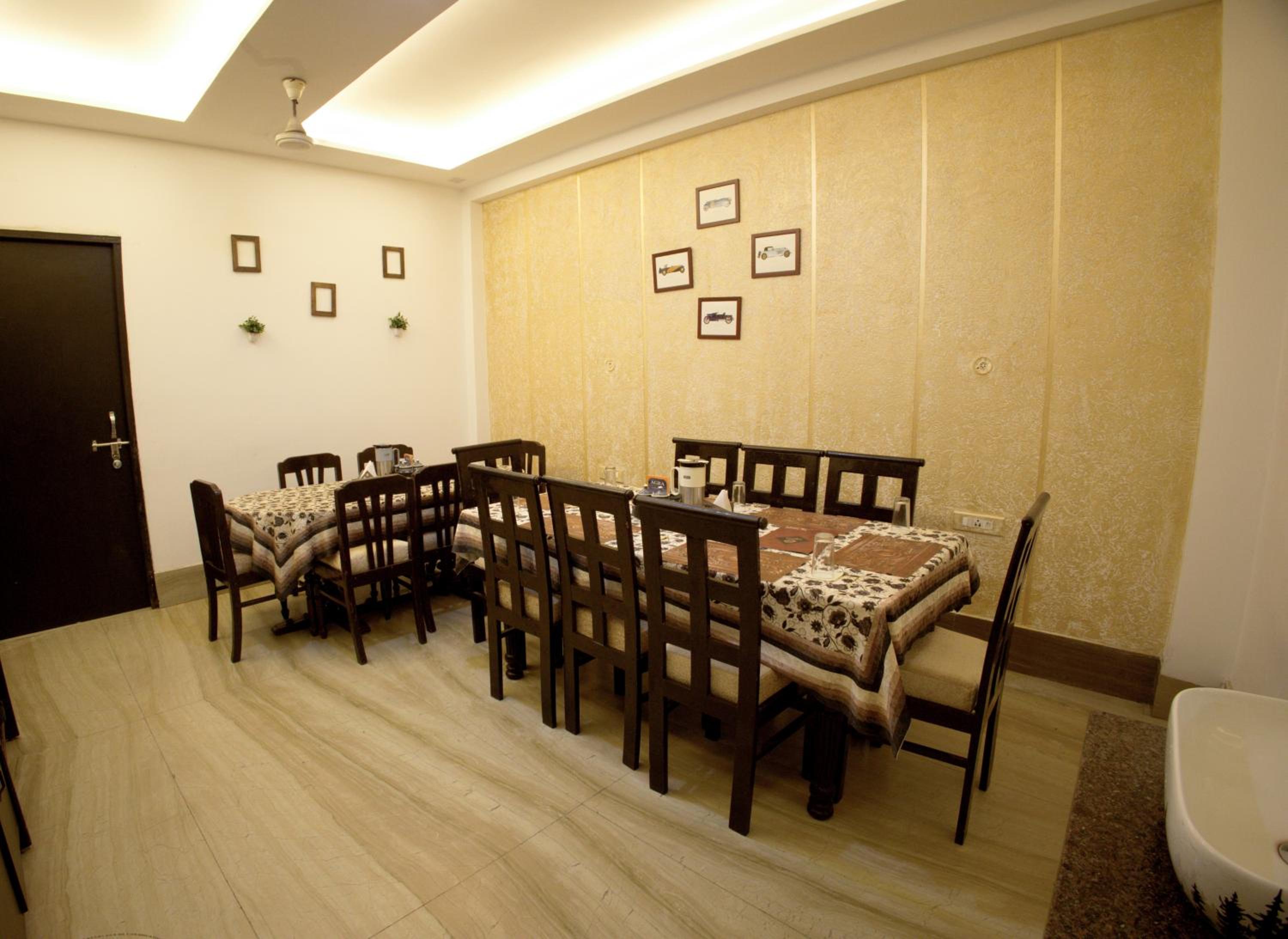 Pearl of Taj Home Stay