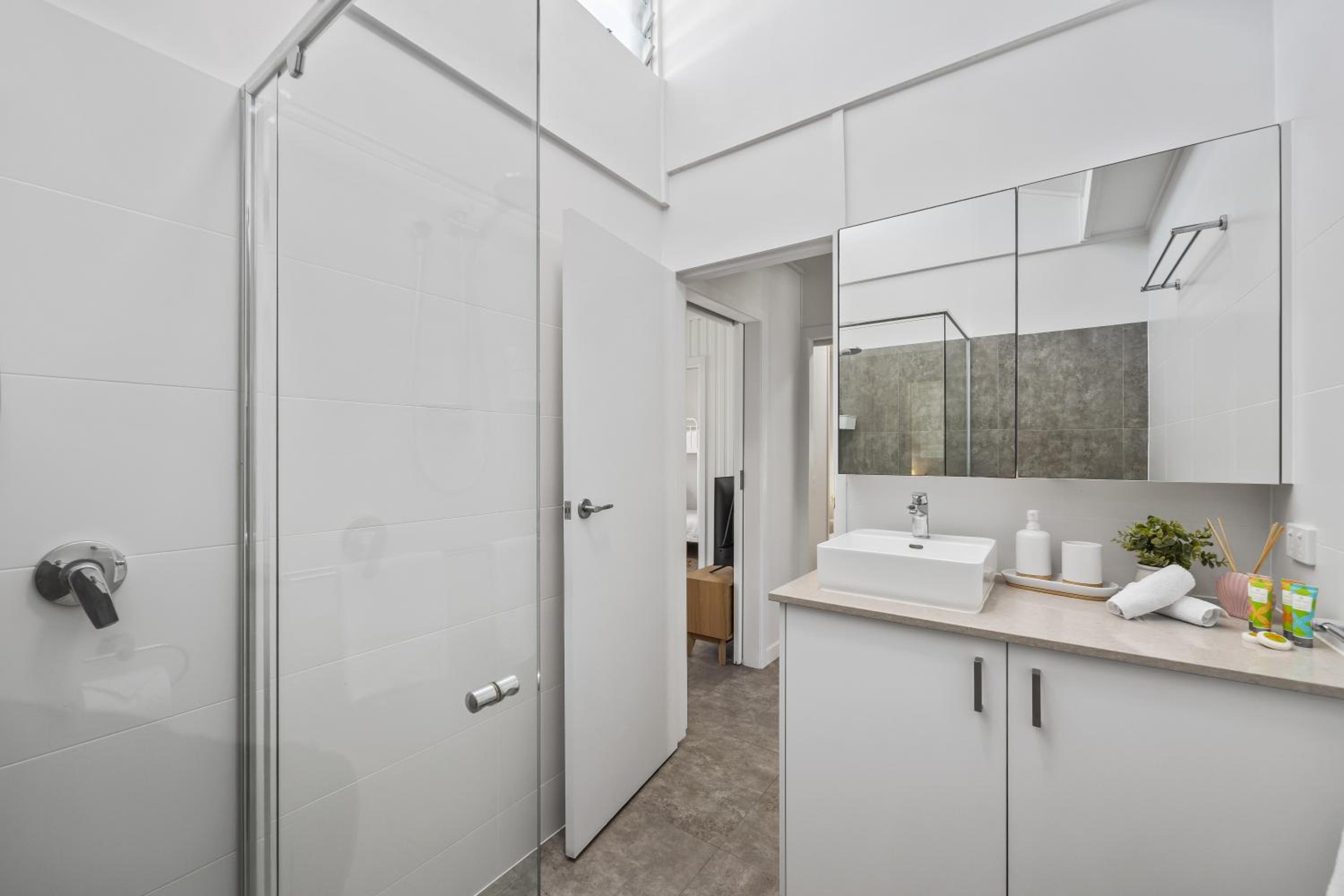 Alex Beachside Pet Friendly 2 Bed Apartment