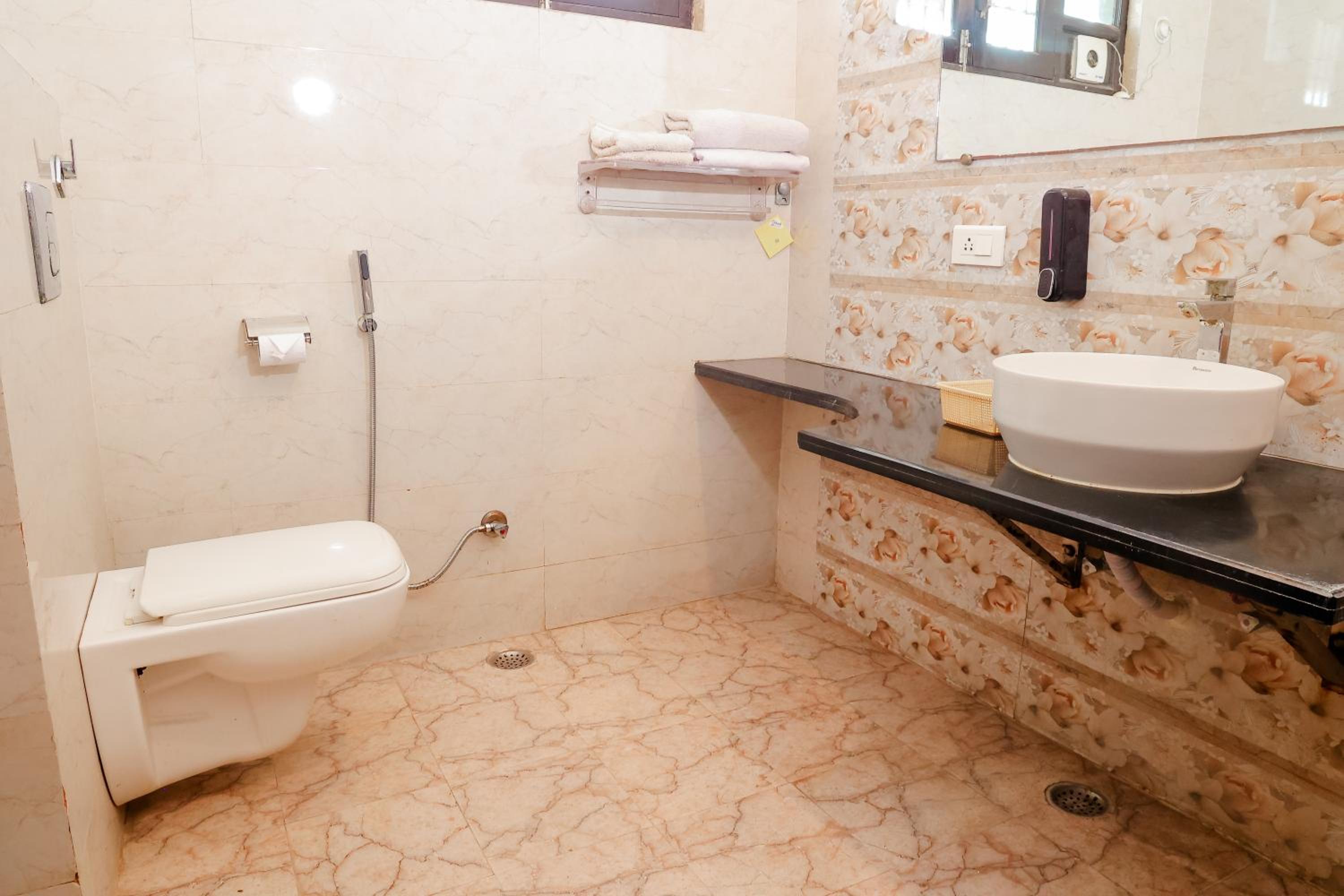 Pearl of Taj Home Stay