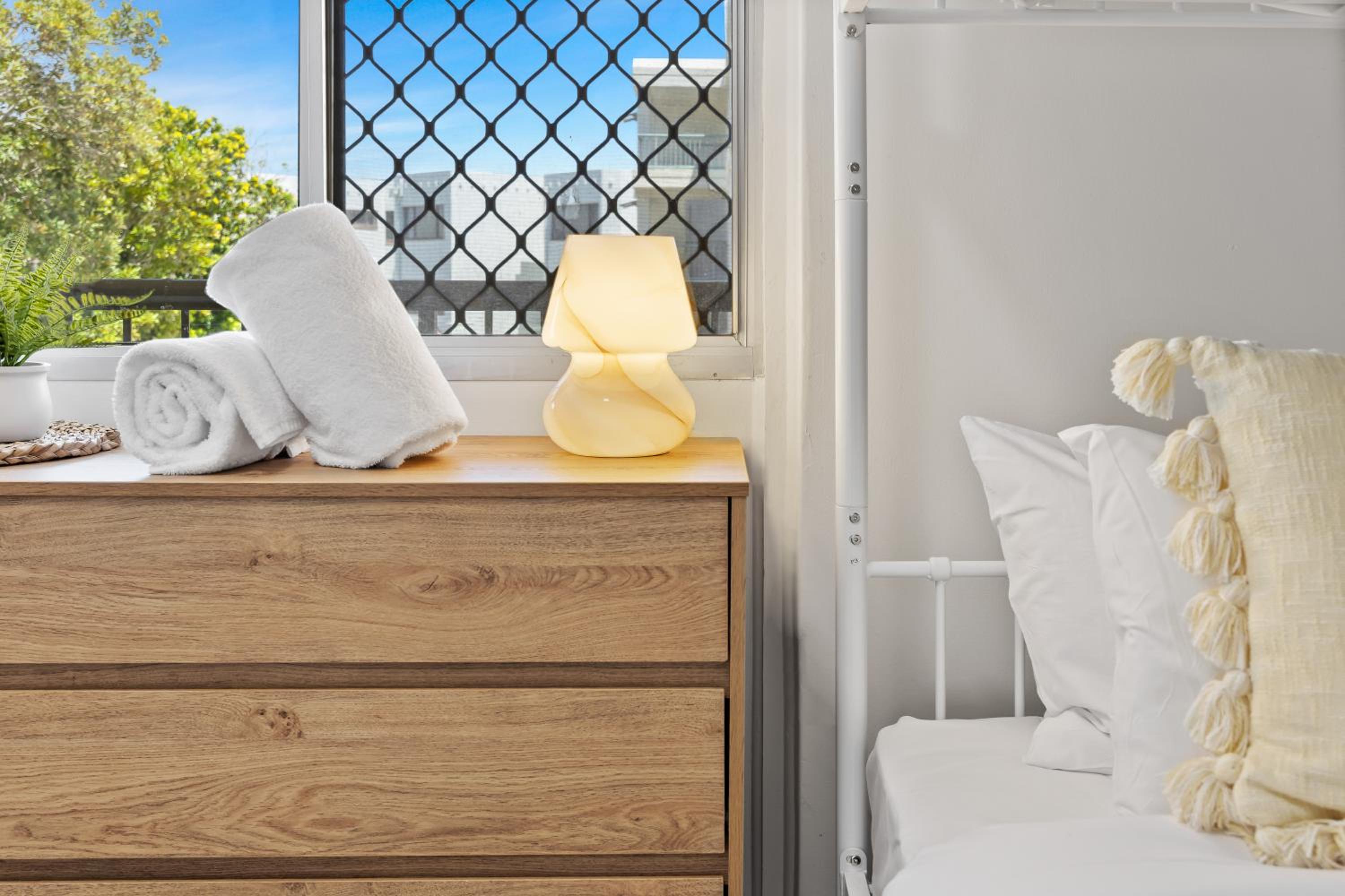 Alex Beachside Pet Friendly 2 Bed Apartment
