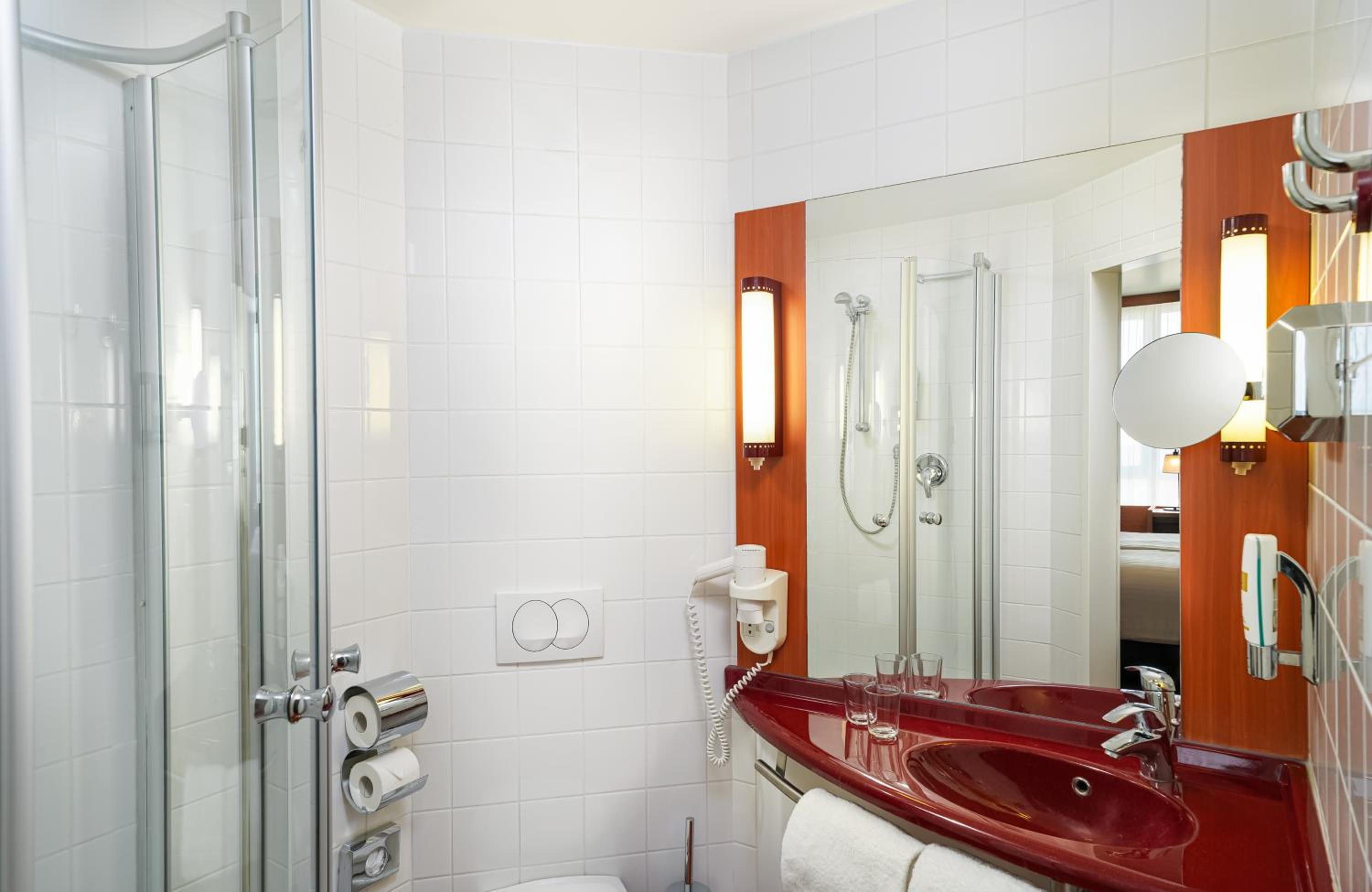 Salzburg Vacations - Leonardo Hotel Salzburg Airport - Property Image 14