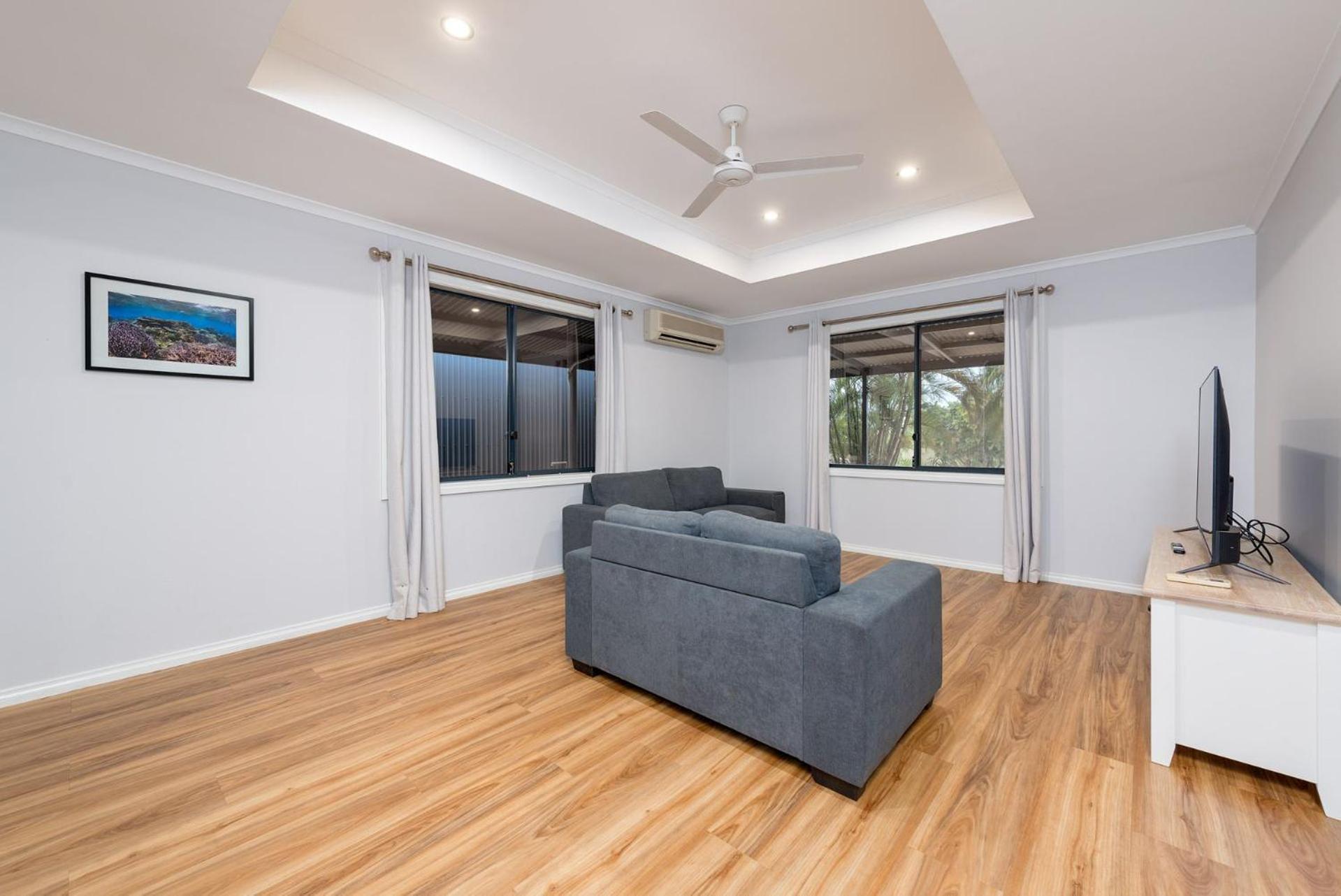 79 Nimitz Street - Pool and Pet Friendly