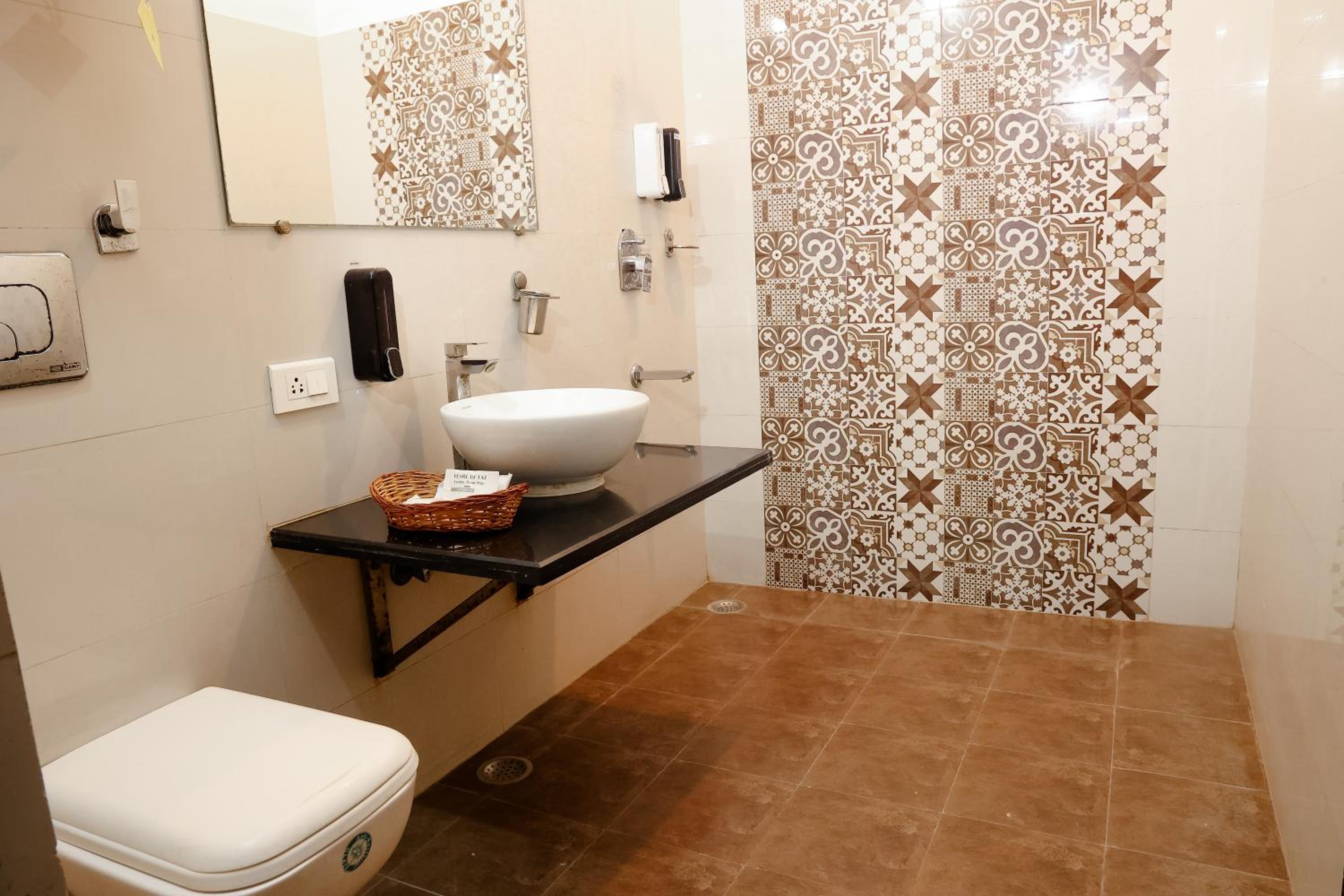 Pearl of Taj Home Stay