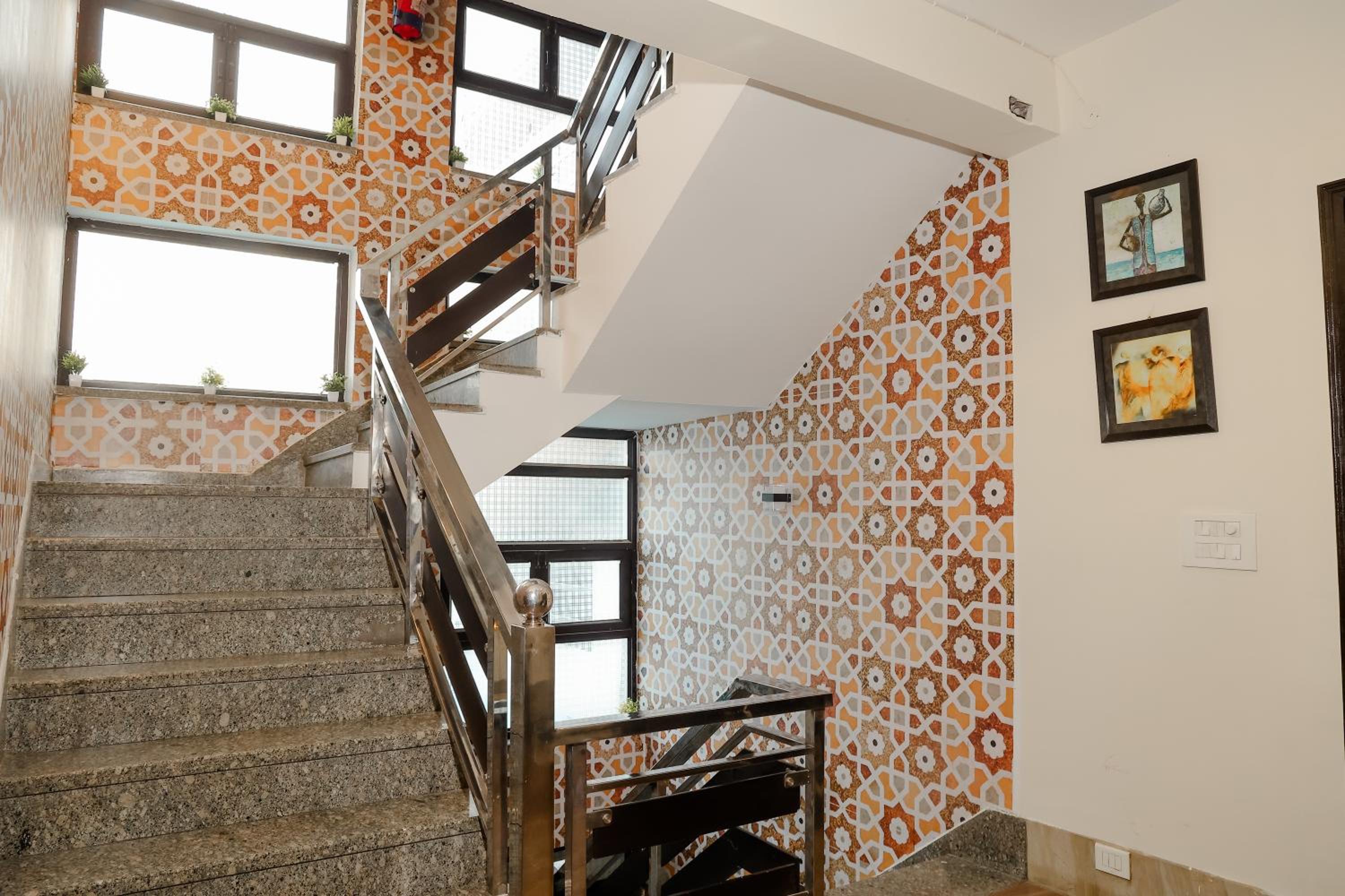 Pearl of Taj Home Stay
