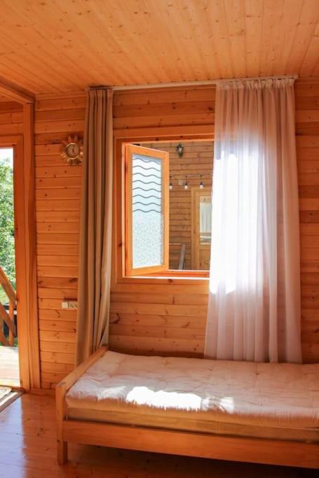 LogInn Cabin 6 Cozy Wooden Cottage in Mestia