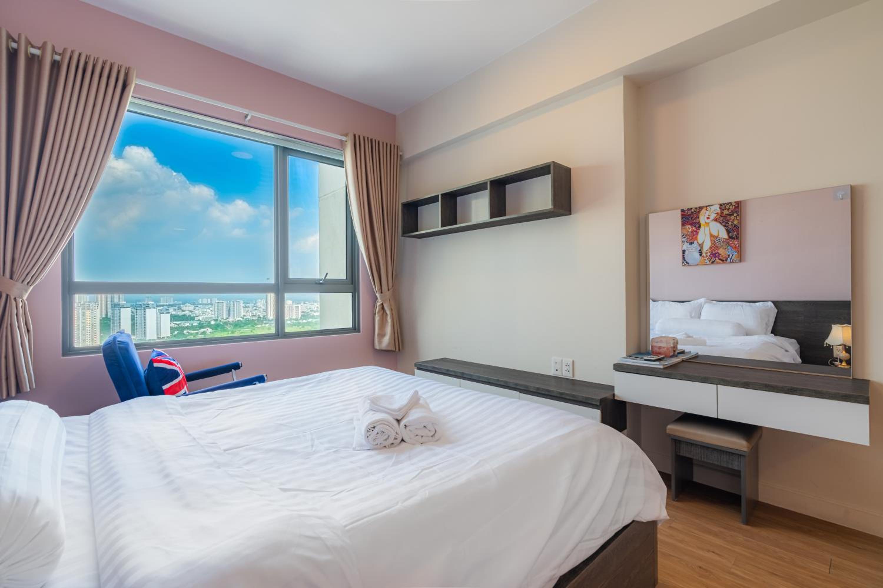 ambiHOME 3BR 2WC in Masteri Thao Dien District 2