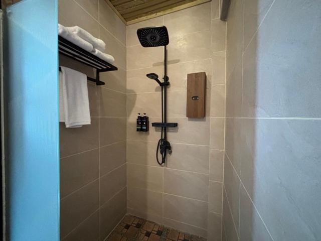 Photo 31