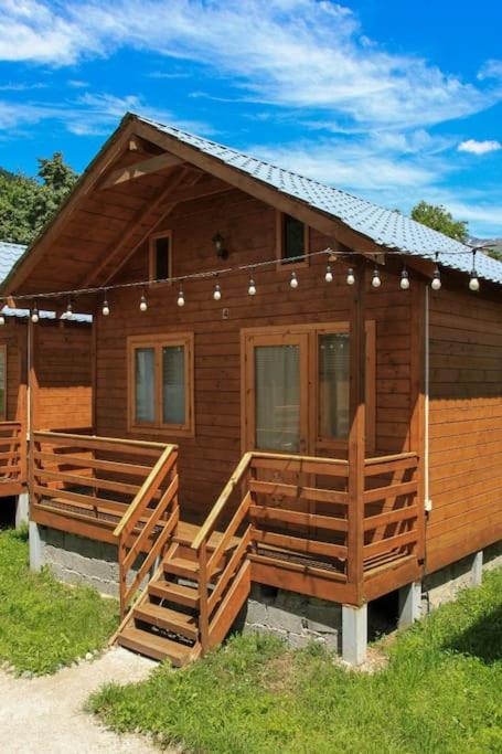 LogInn Cabin 4 Cozy Wooden Cottage in Mestia view 4