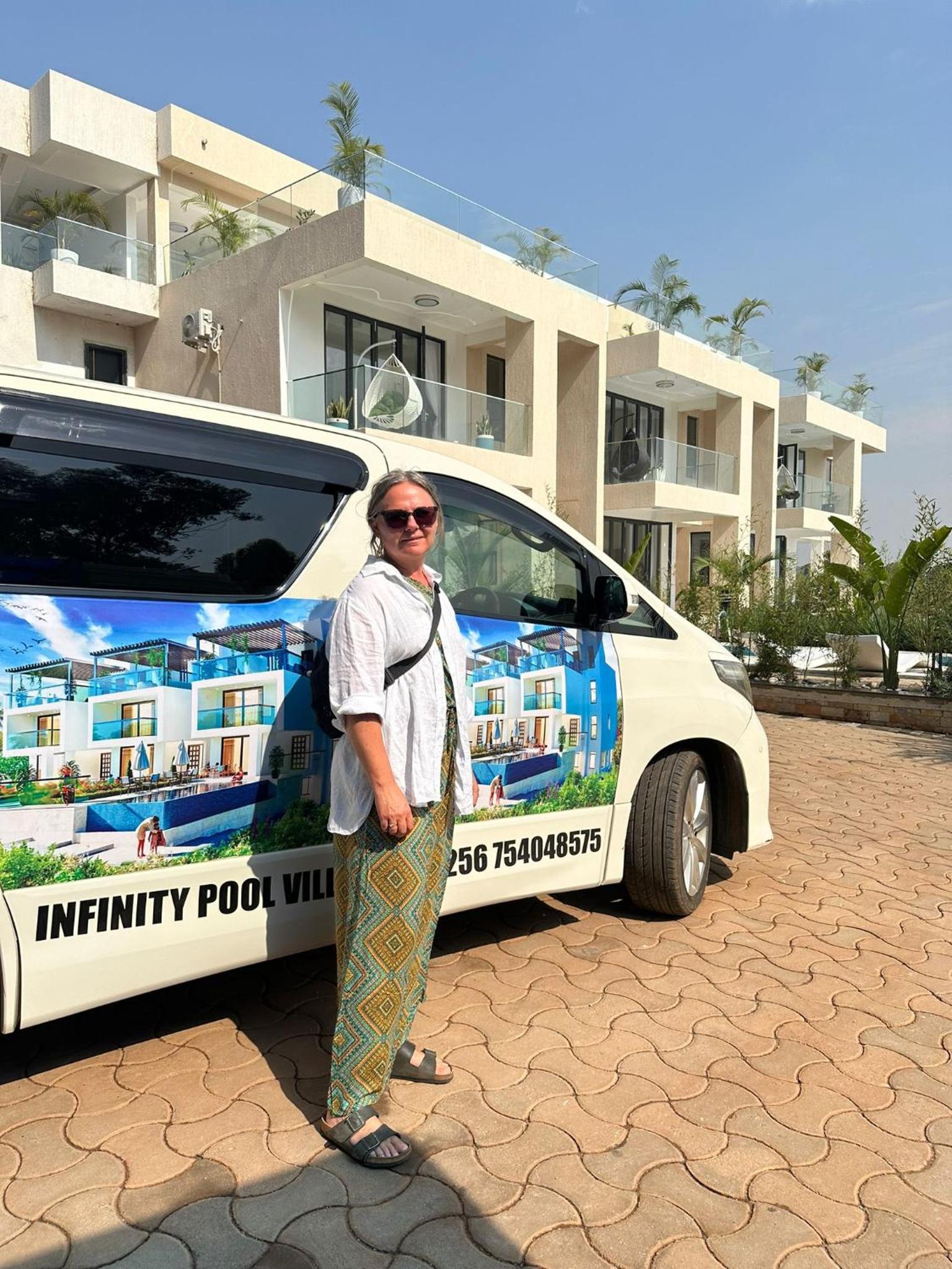 Infinity Pool Villas , Entebbe airport shuttle free parking private pool wifi 24 hr security