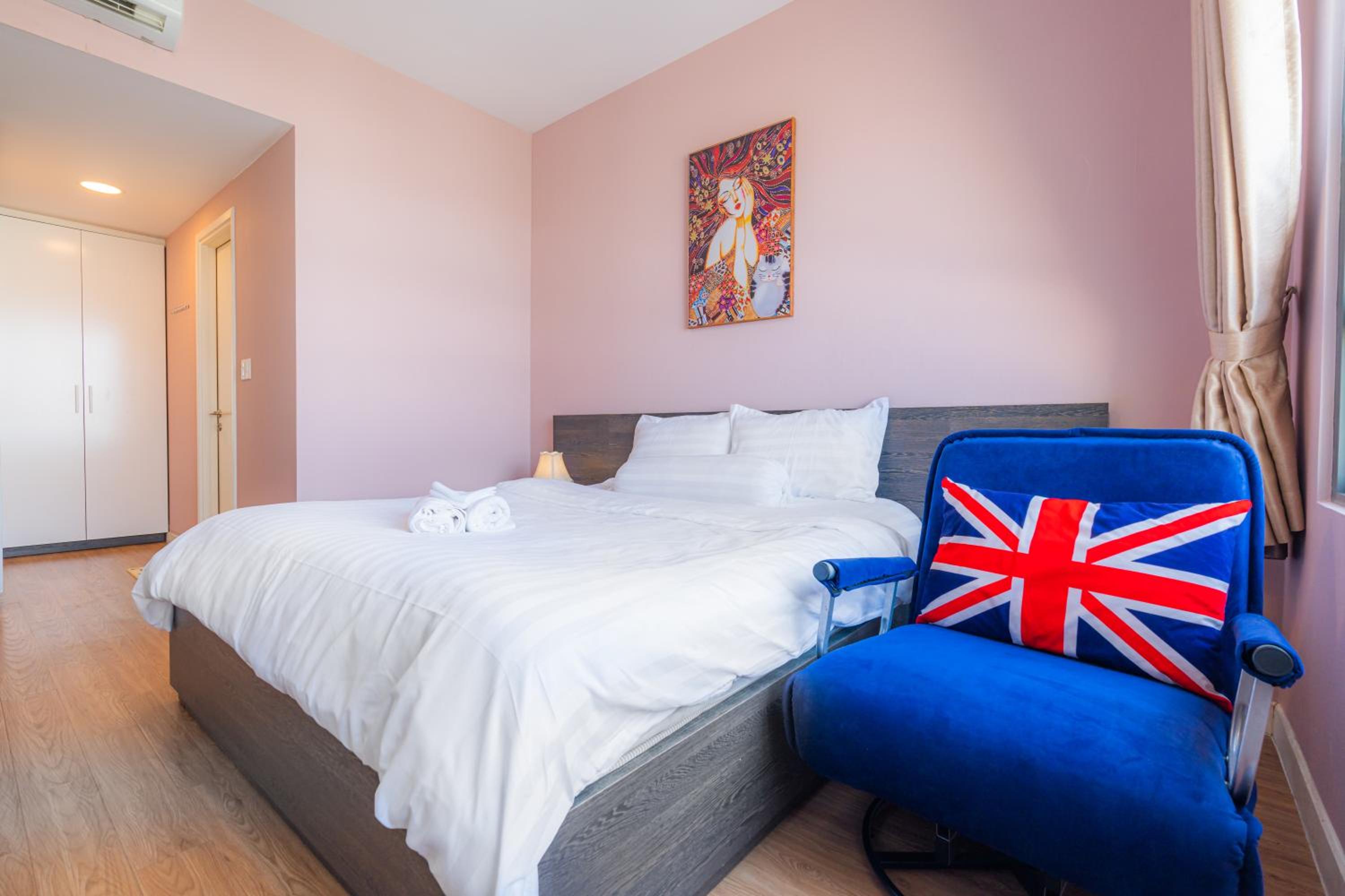 ambiHOME 3BR 2WC in Masteri Thao Dien District 2