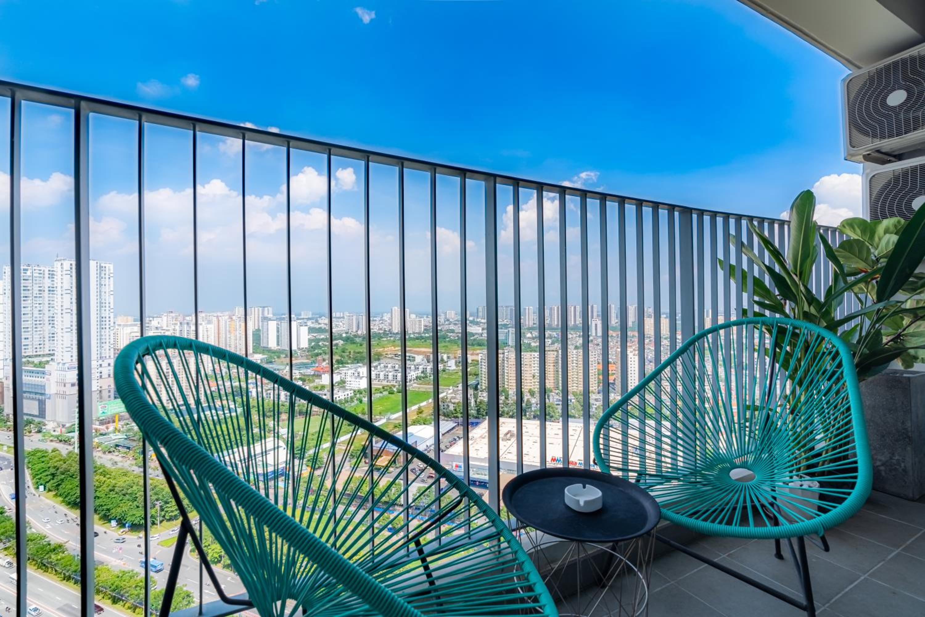 ambiHOME 3BR 2WC in Masteri Thao Dien District 2