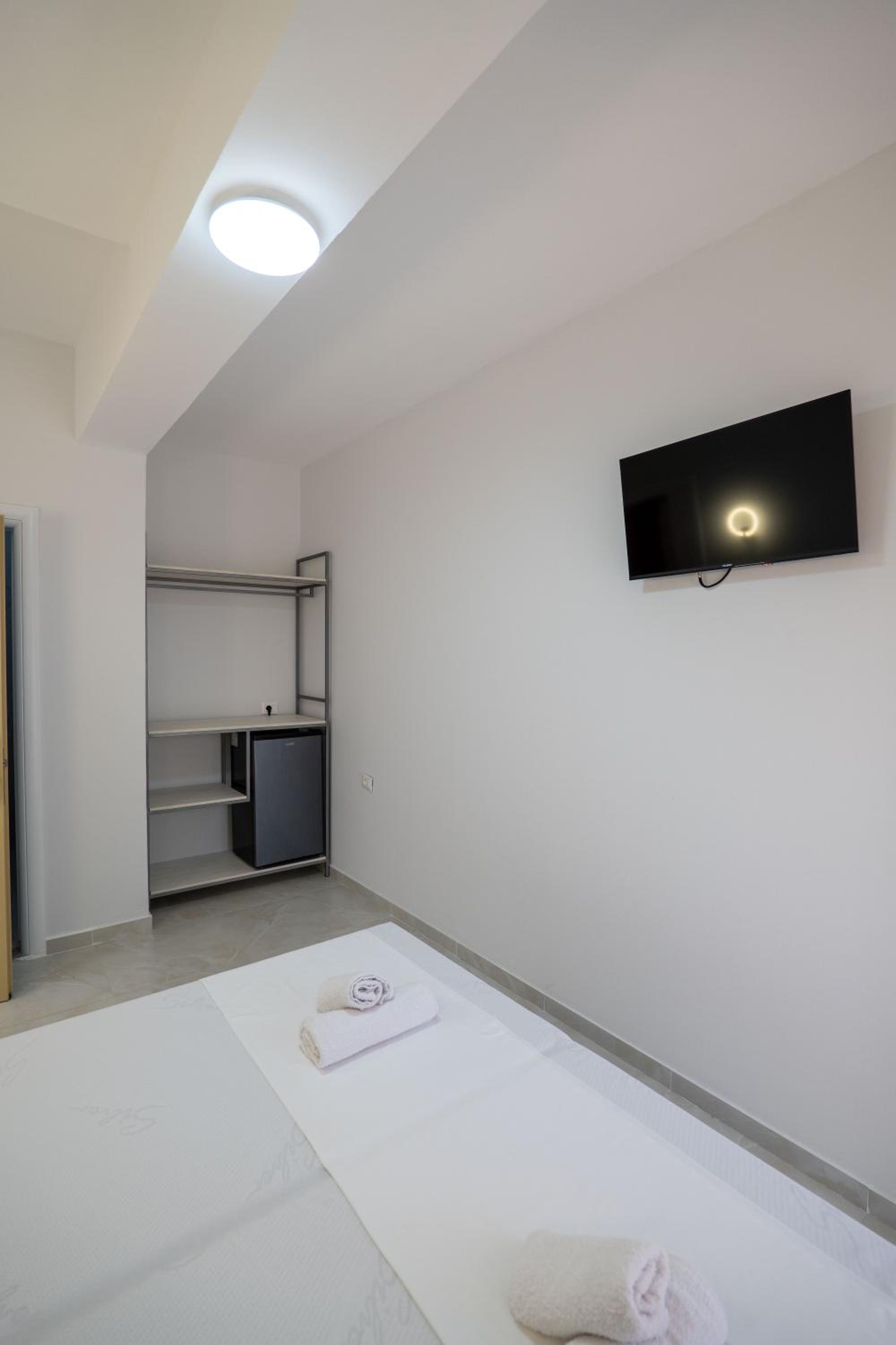 Albdea Apartment & Rooms