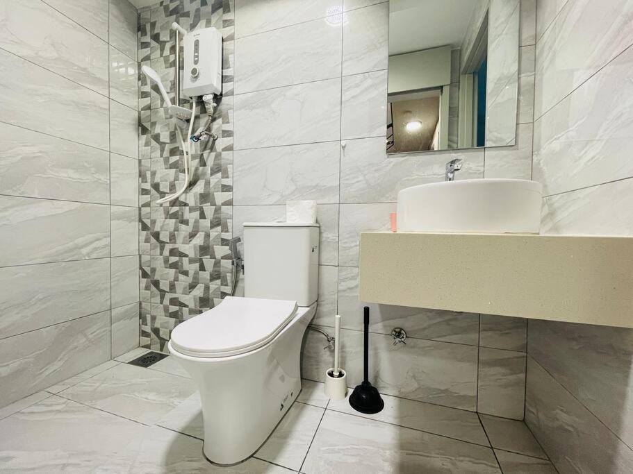 Arte Cheras Duplex by DeUrban