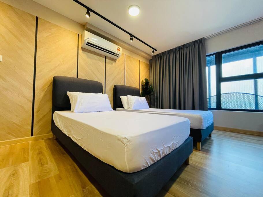 Arte Cheras Duplex by DeUrban