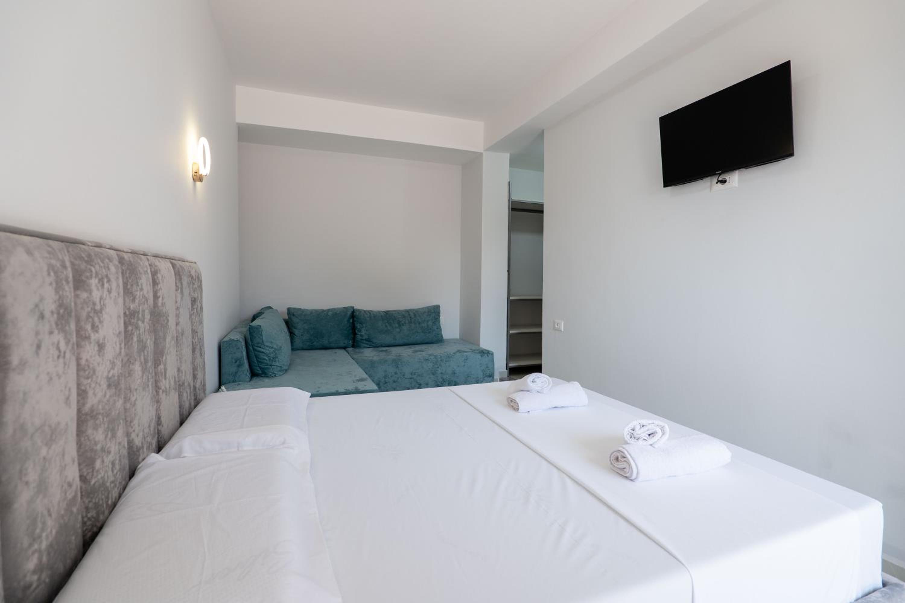 Albdea Apartment & Rooms