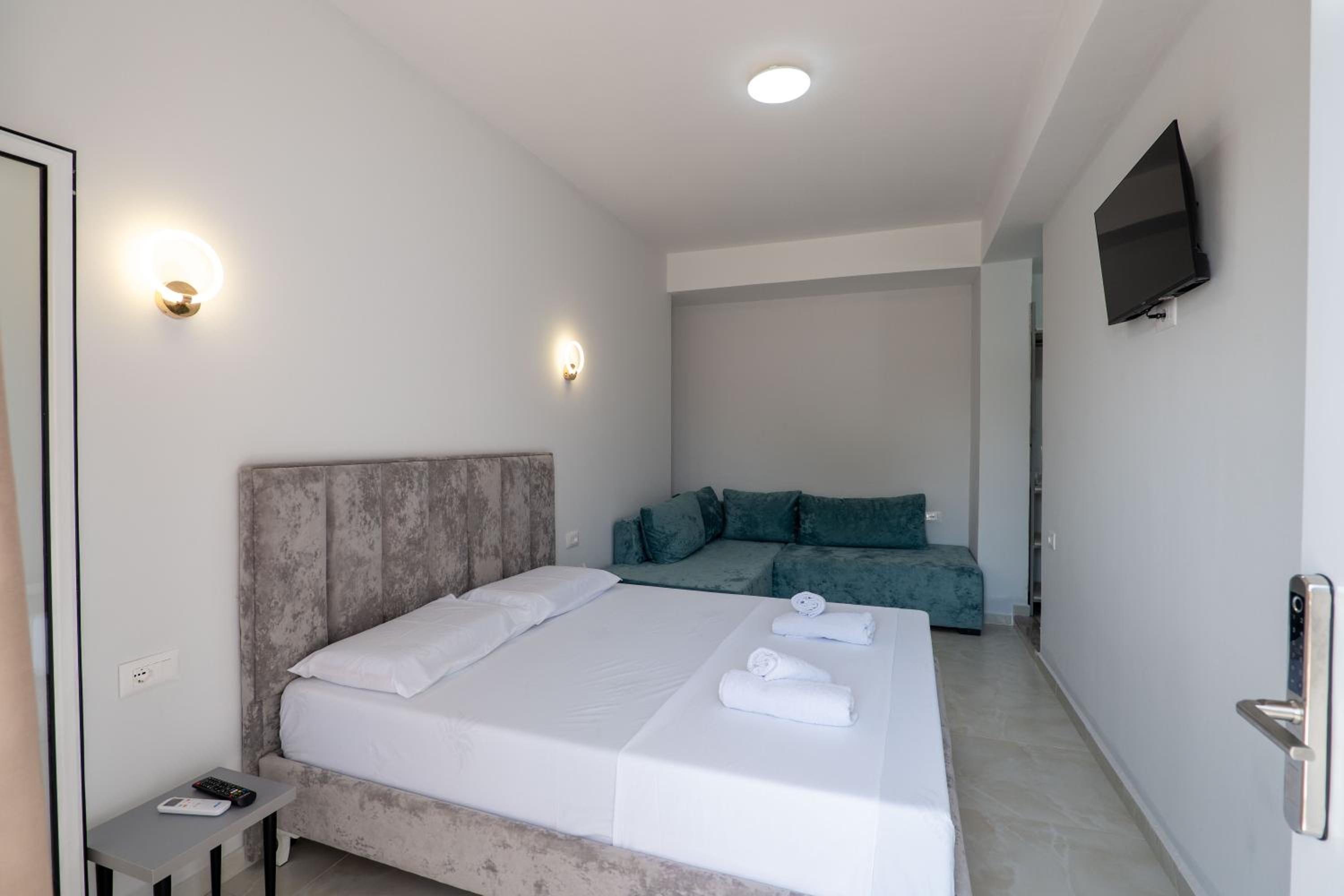 Albdea Apartment & Rooms