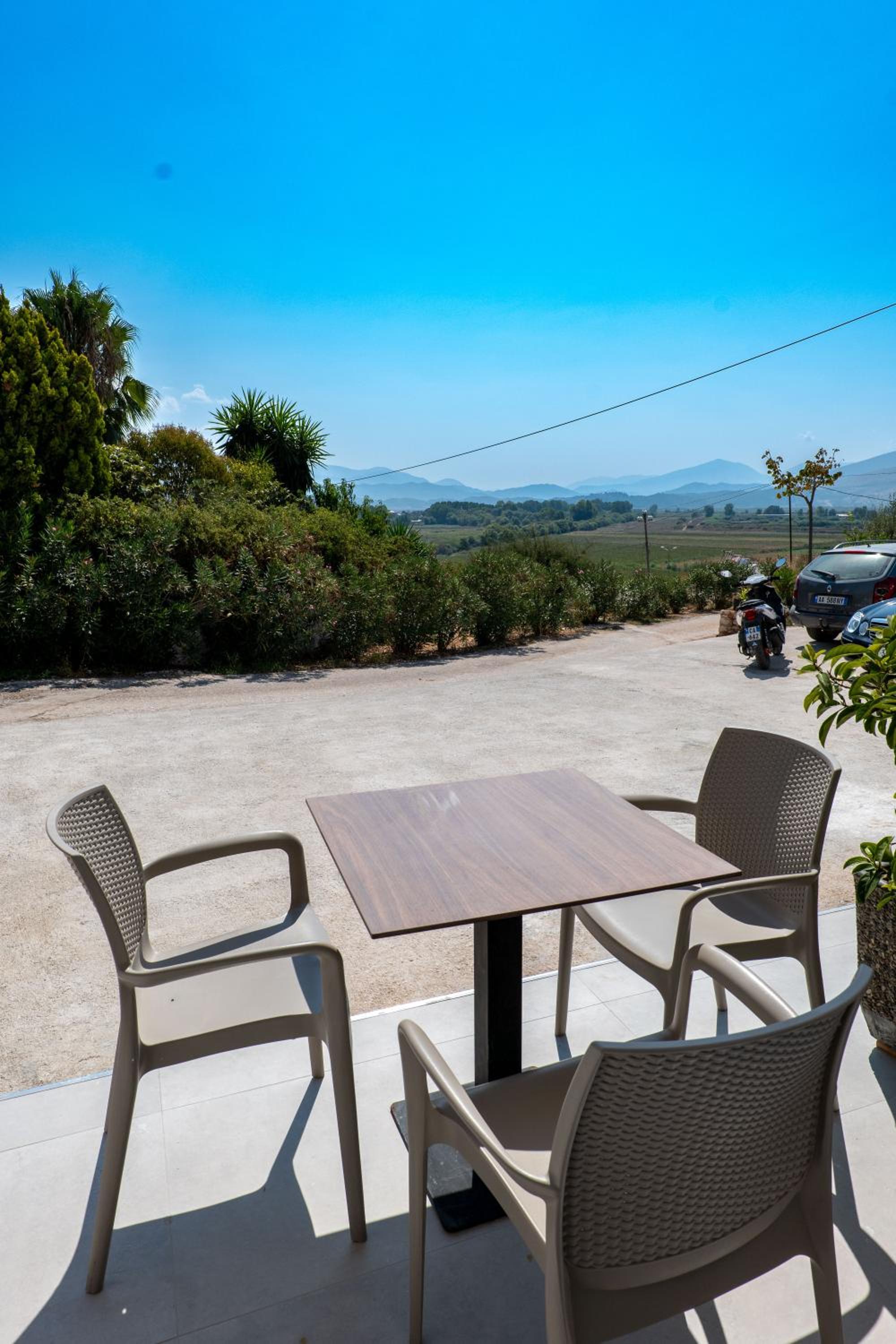 Albdea Apartment & Rooms