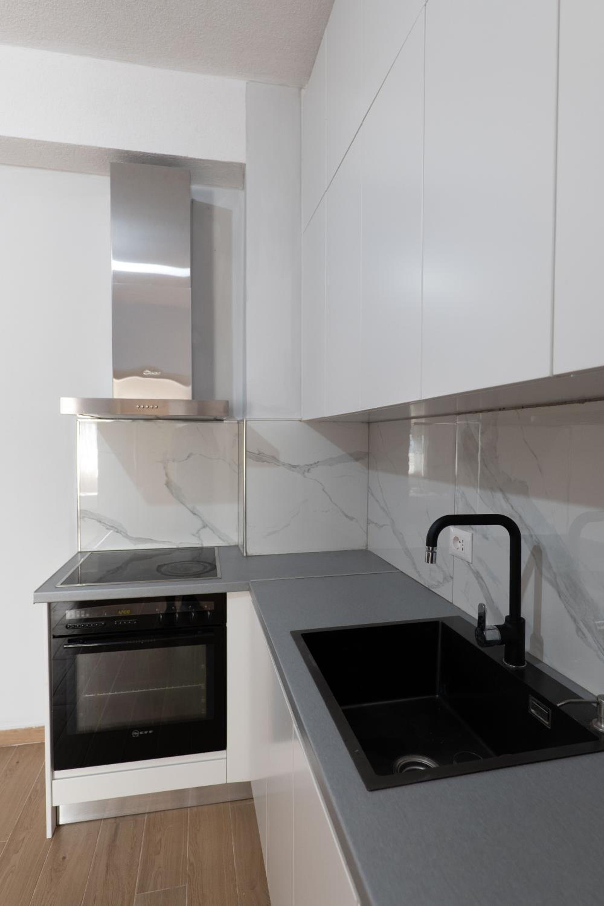 Albdea Apartment & Rooms