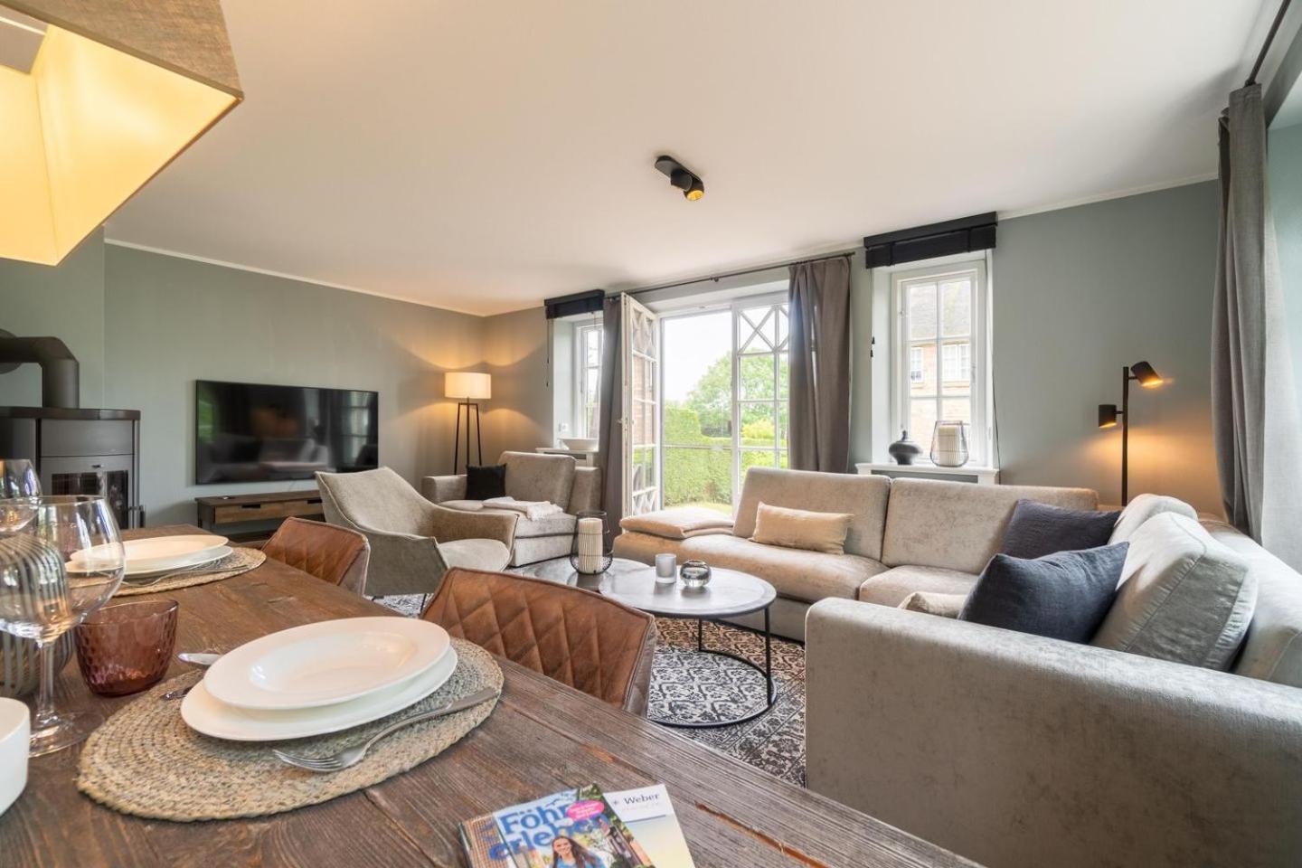 Seesucht-Föhr - Moderne Reet-Haushälfte mit Sauna, Garten & Terrasse nahe Wattenmeer