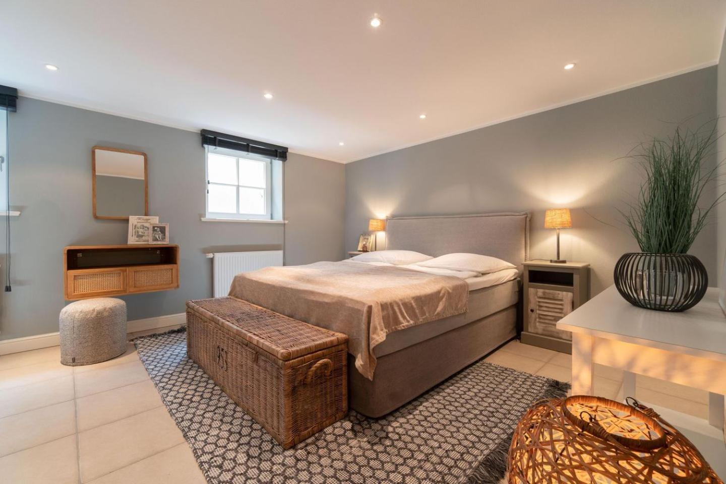 Seesucht-Föhr - Moderne Reet-Haushälfte mit Sauna, Garten & Terrasse nahe Wattenmeer