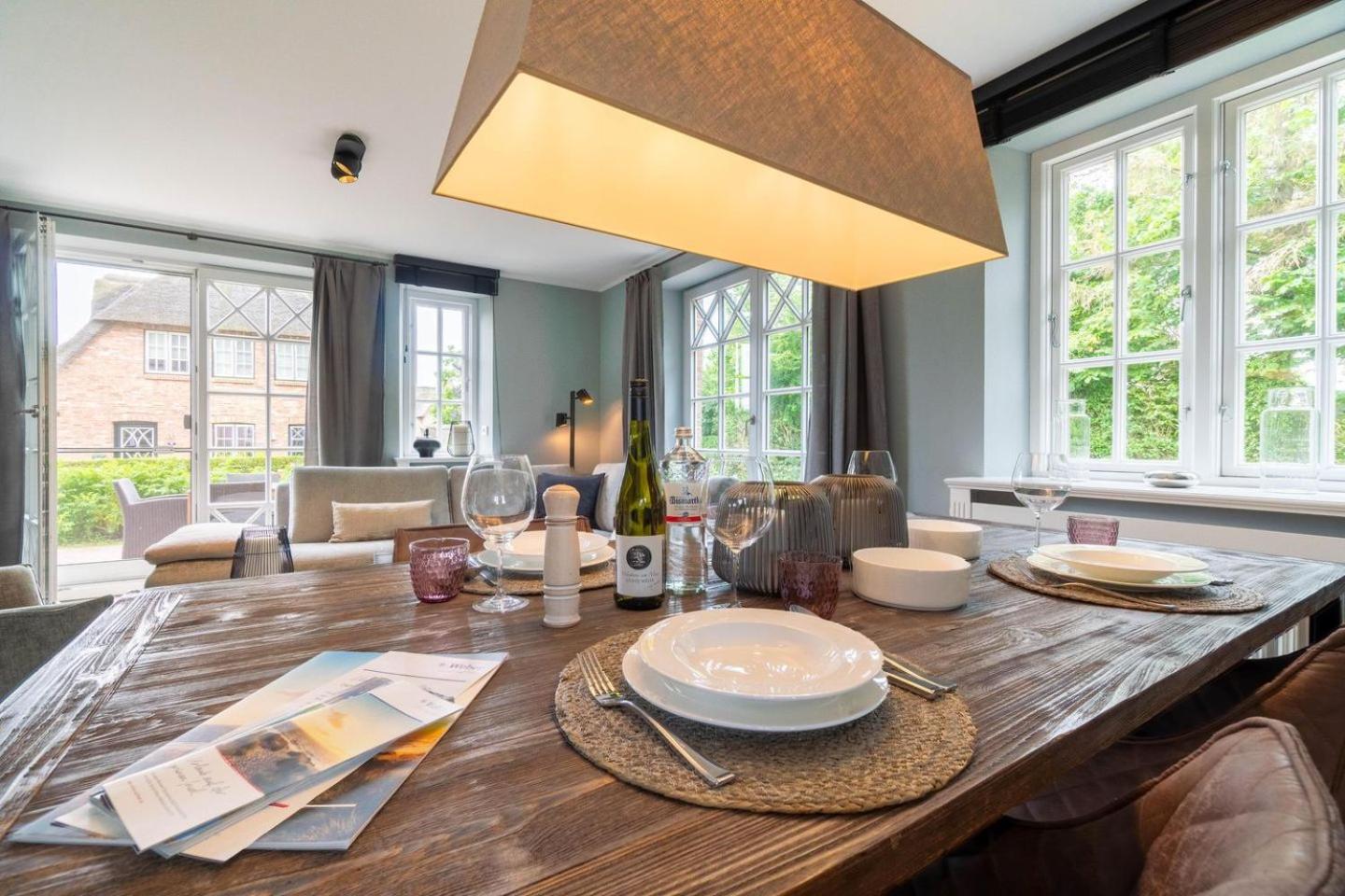 Seesucht-Föhr - Moderne Reet-Haushälfte mit Sauna, Garten & Terrasse nahe Wattenmeer