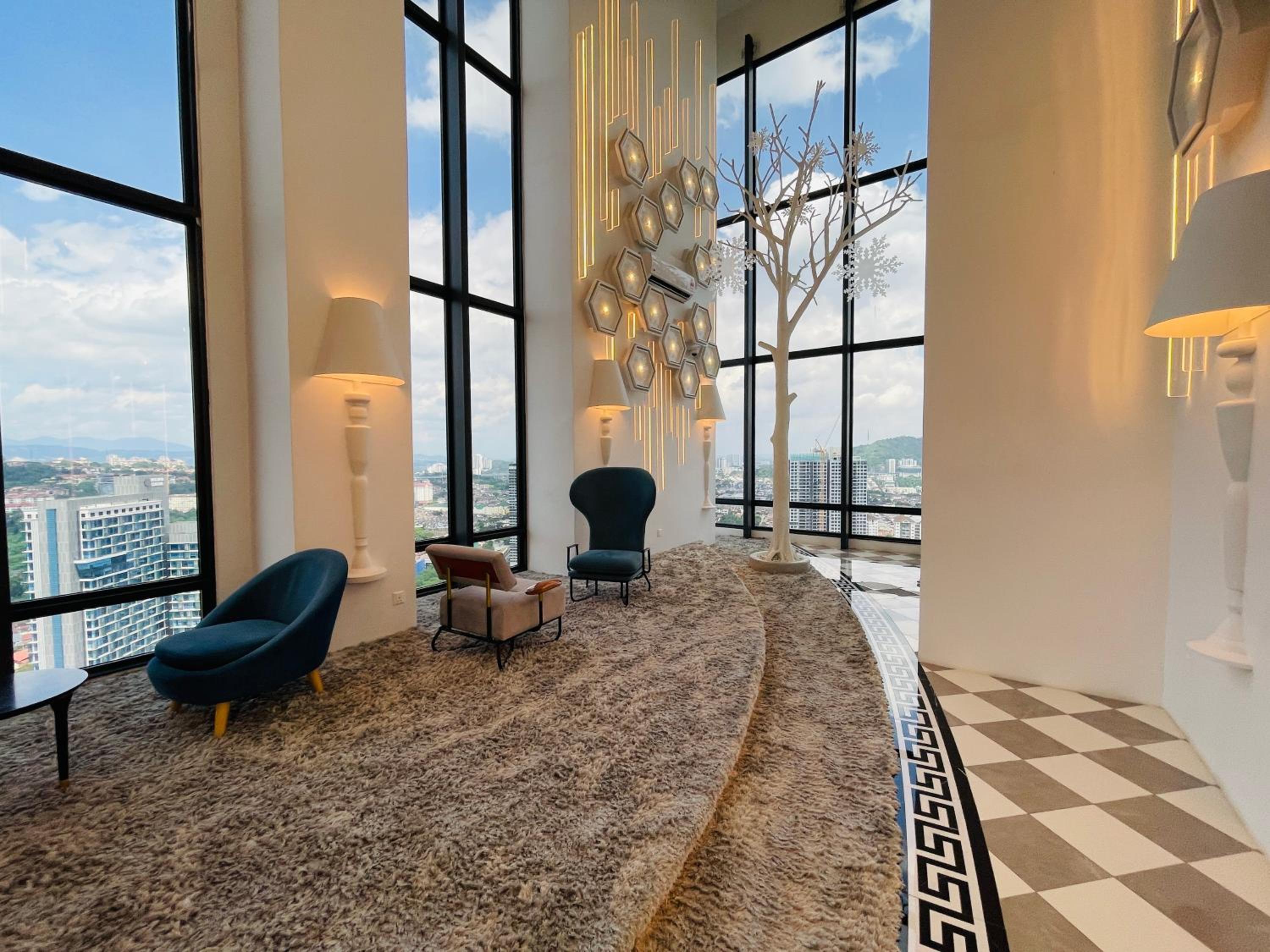 Arte Cheras Duplex by DeUrban
