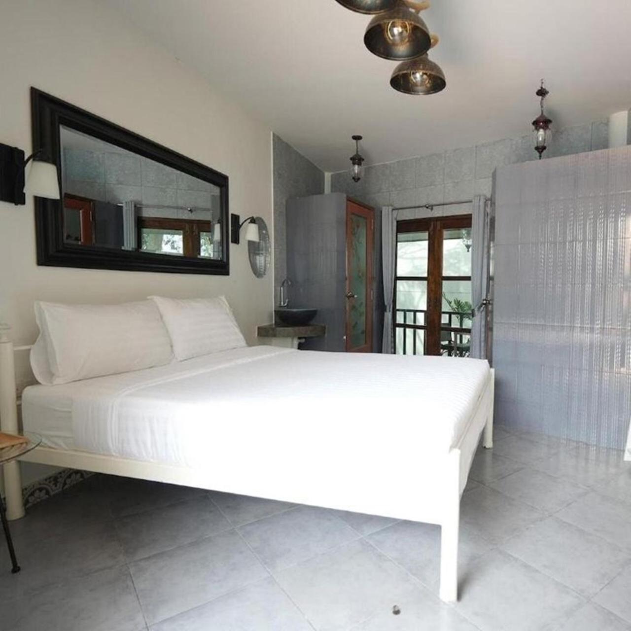 River Kwai Kiri Resort