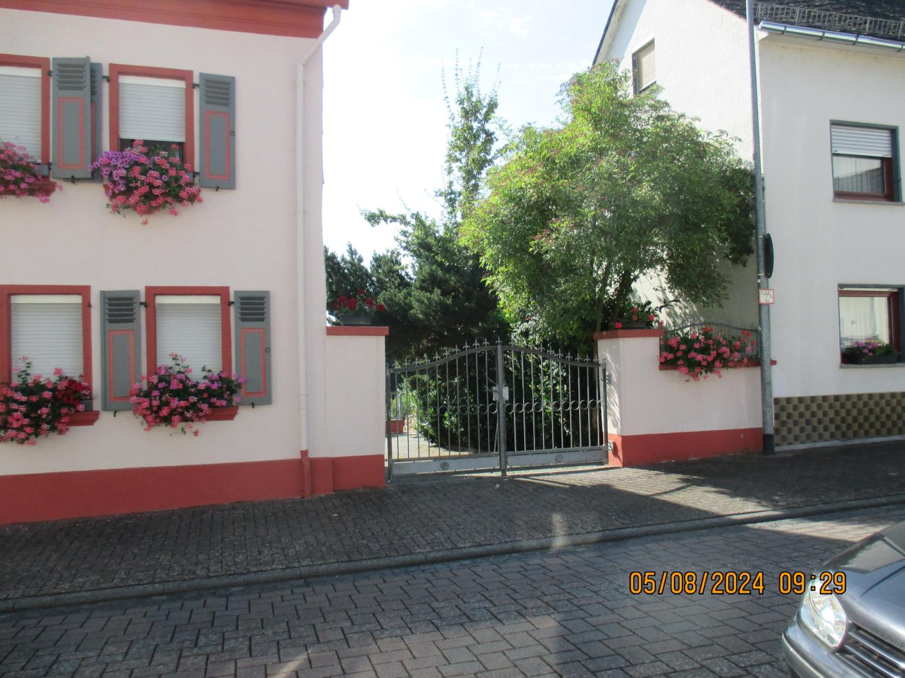 Photo 36