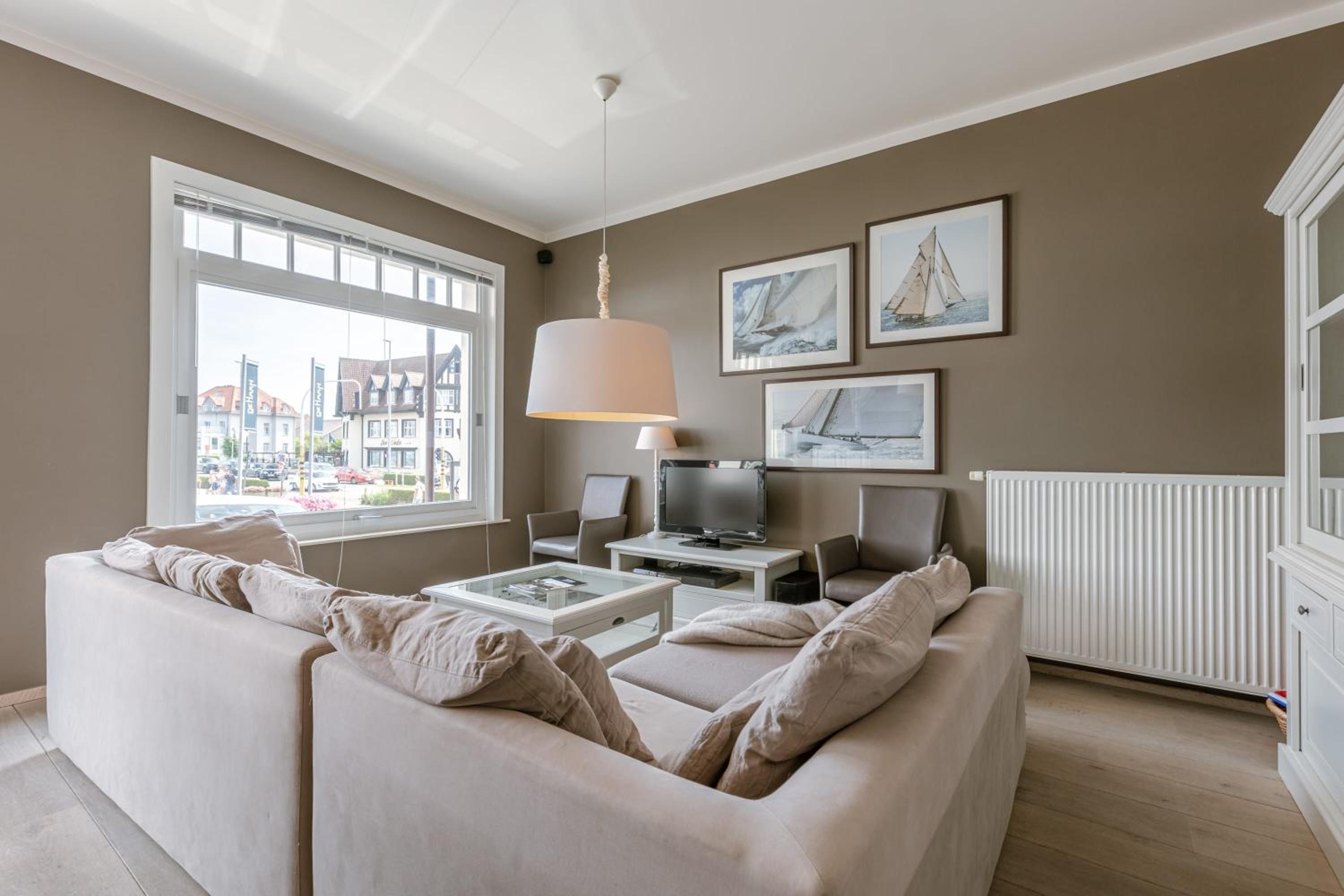 Spacious apartment near the beach in De Haan