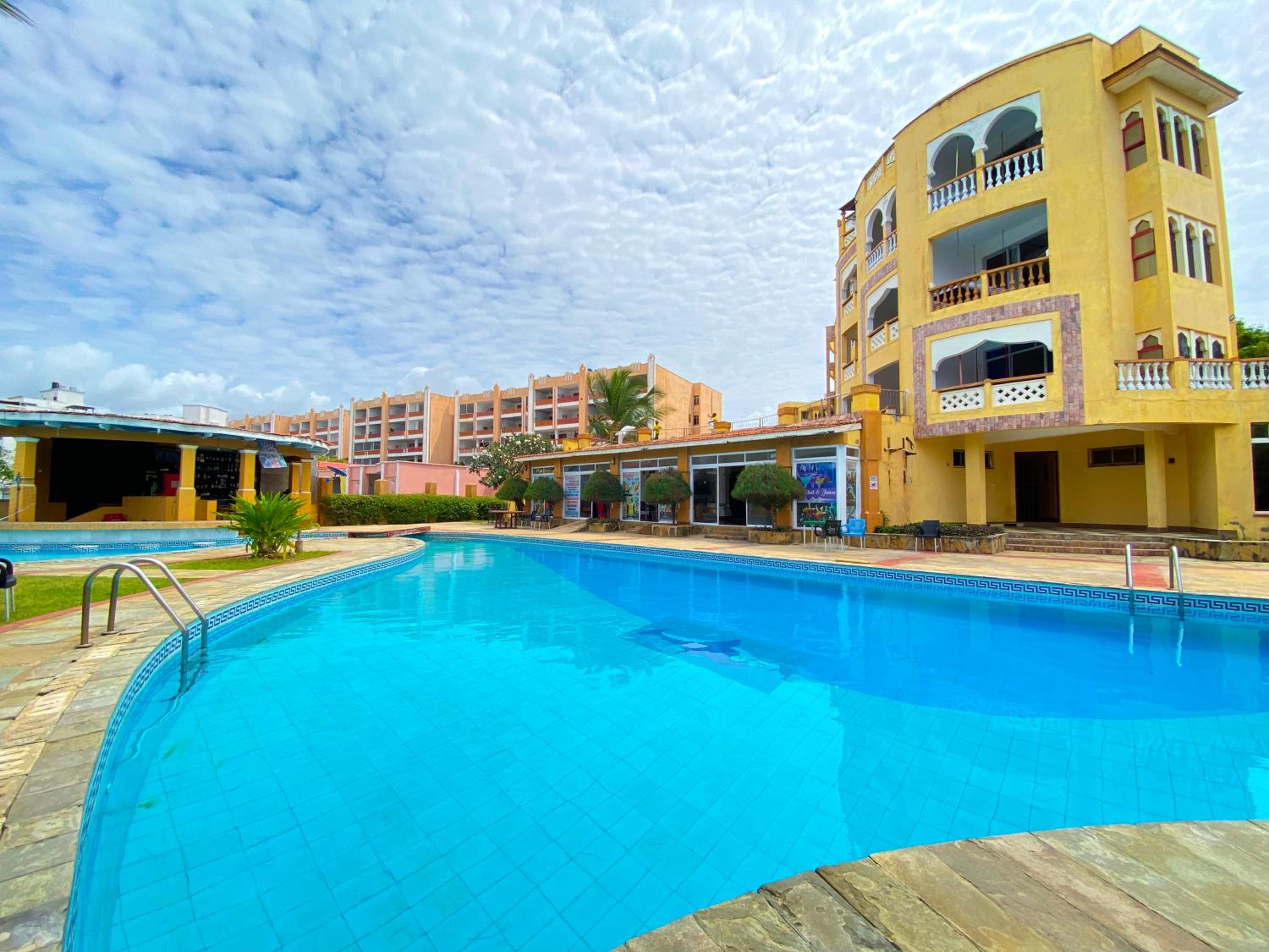 Rafiki Beachfront Apartments