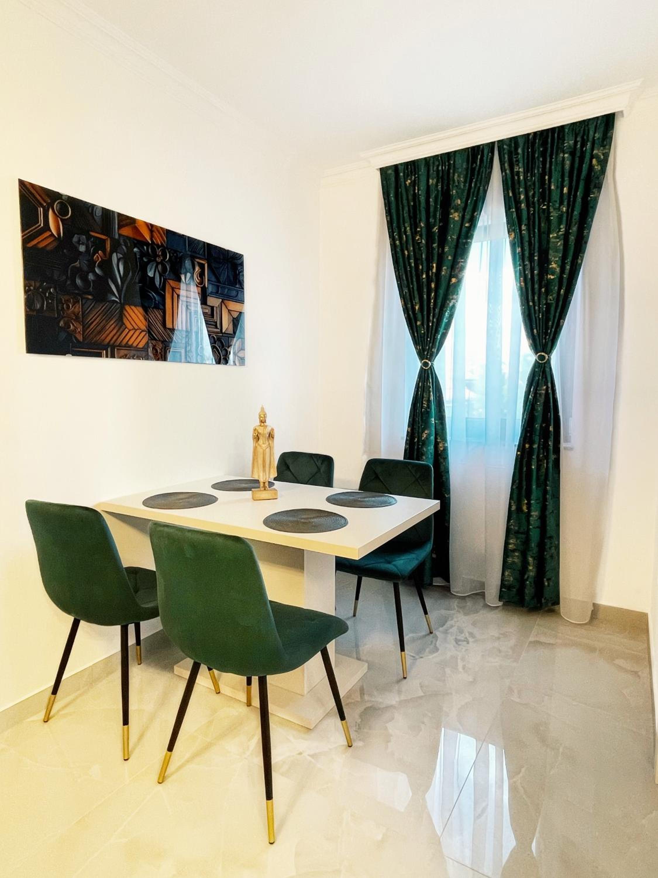 RV Premium Apartments