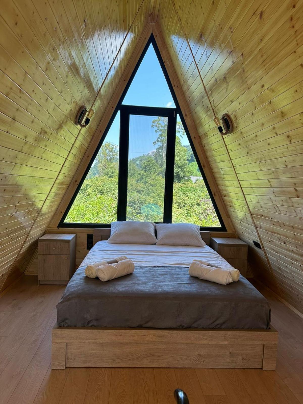 Cottage Lemons In Gonio view 3