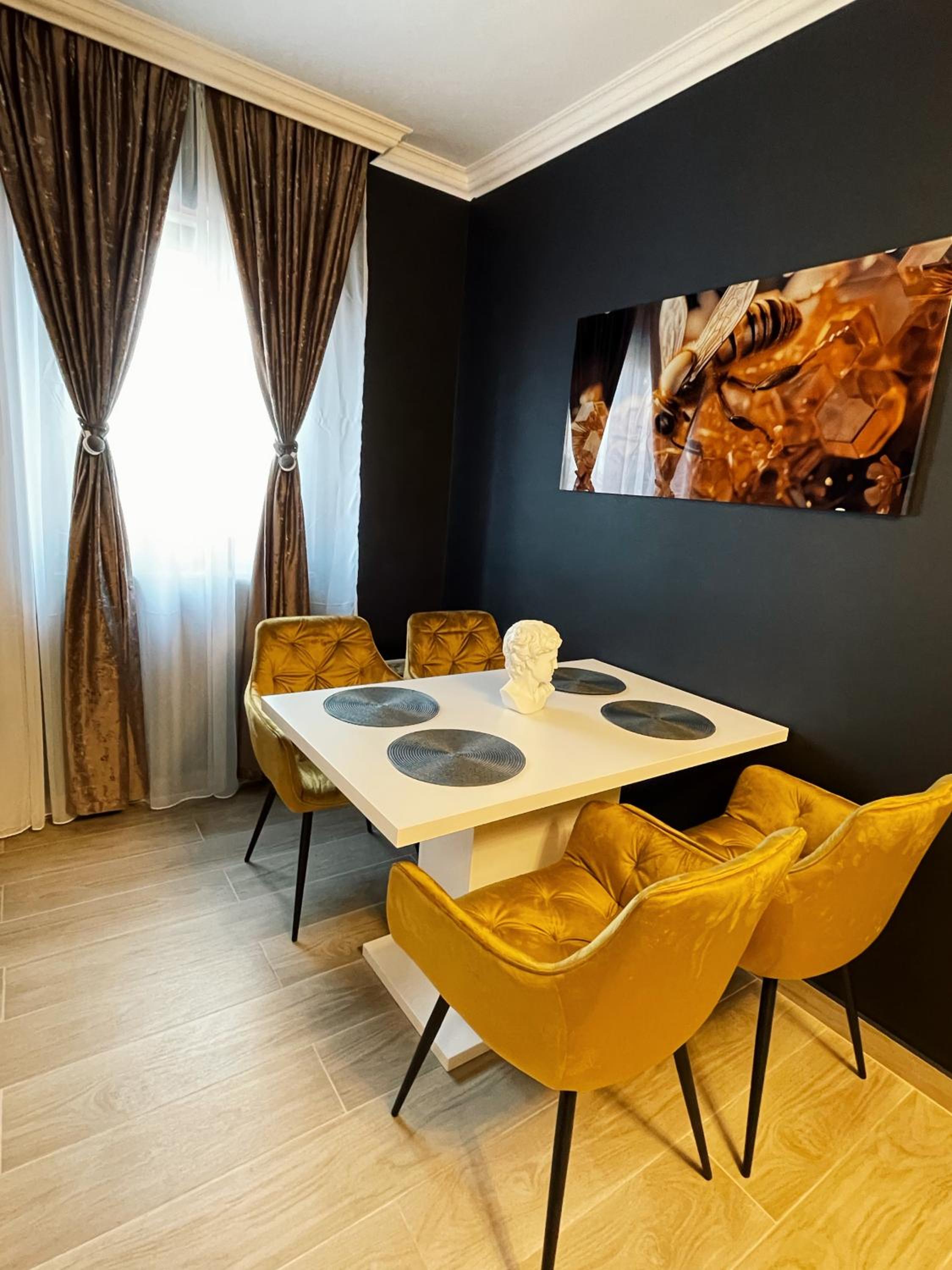 RV Premium Apartments