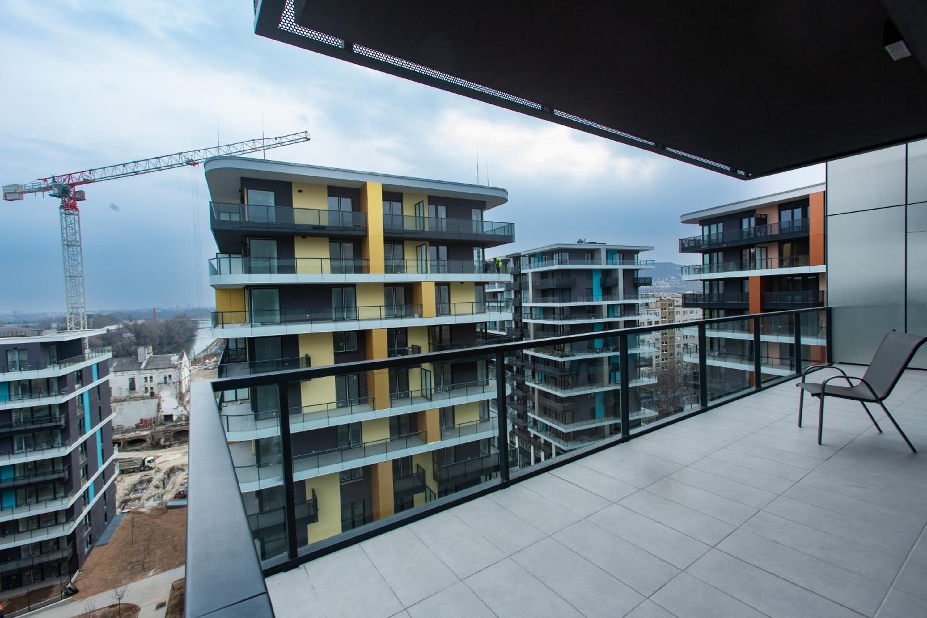 Waterfront Residence Free Private Parking