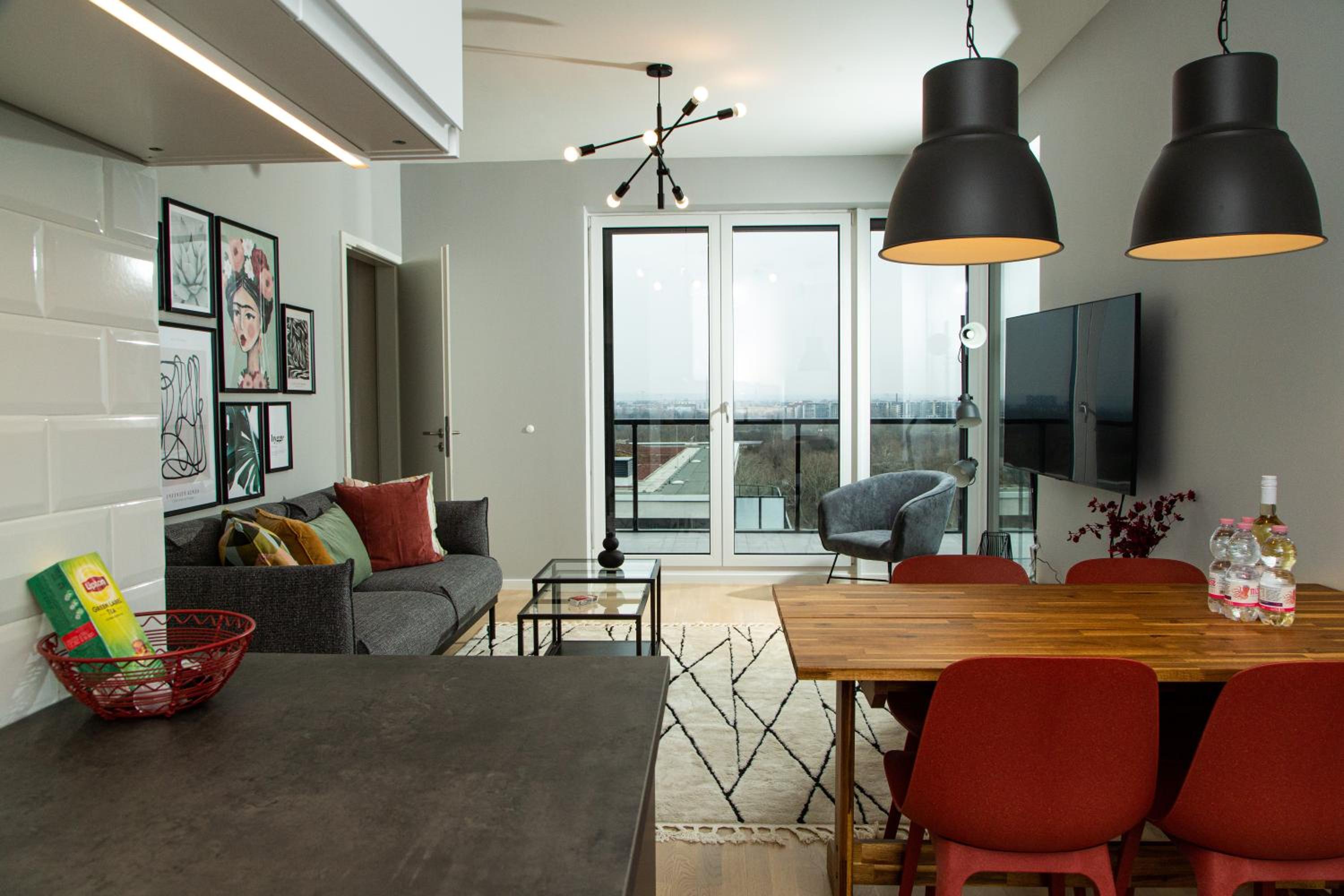 Waterfront Residence Free Private Parking