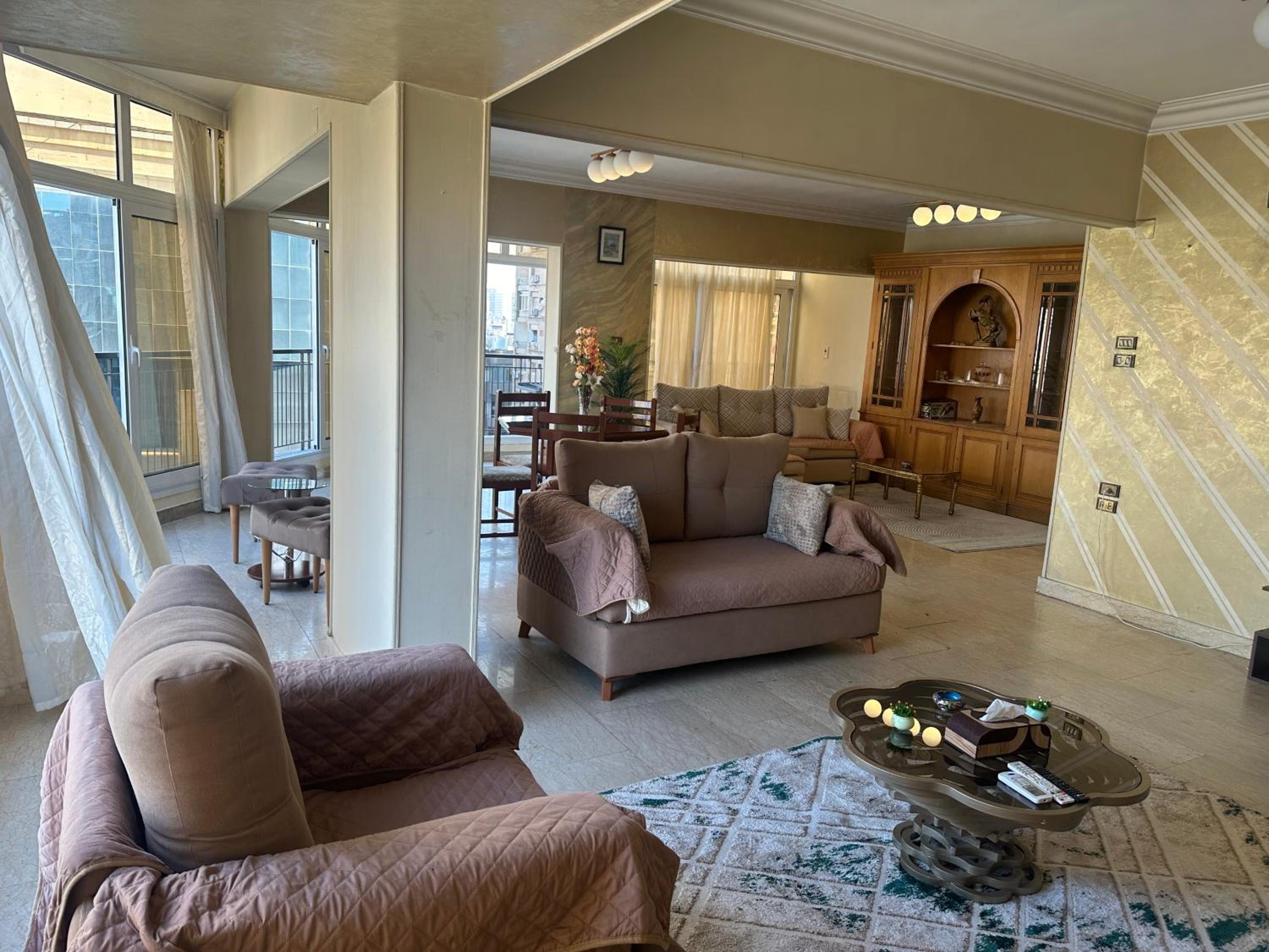 Central luxurious apartment with amazing Nile view