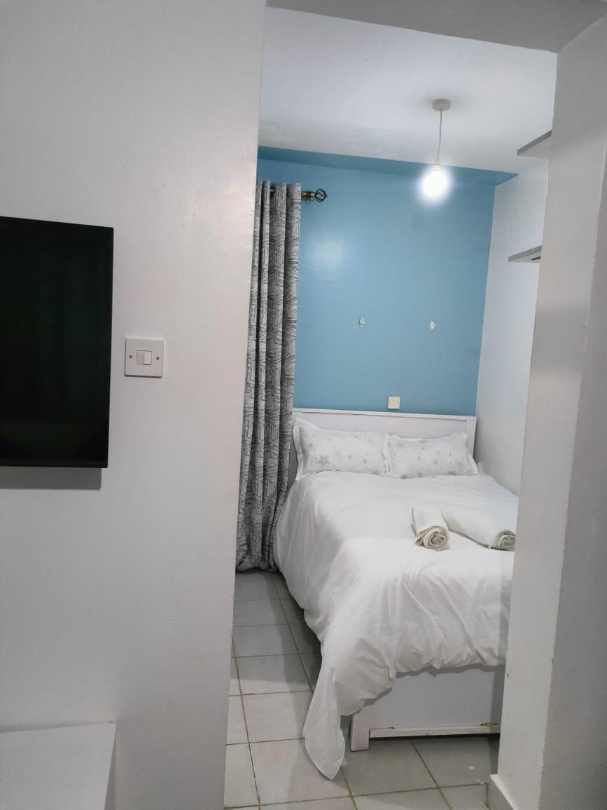 Racecourse Gardens studio Free WiFi & Parking