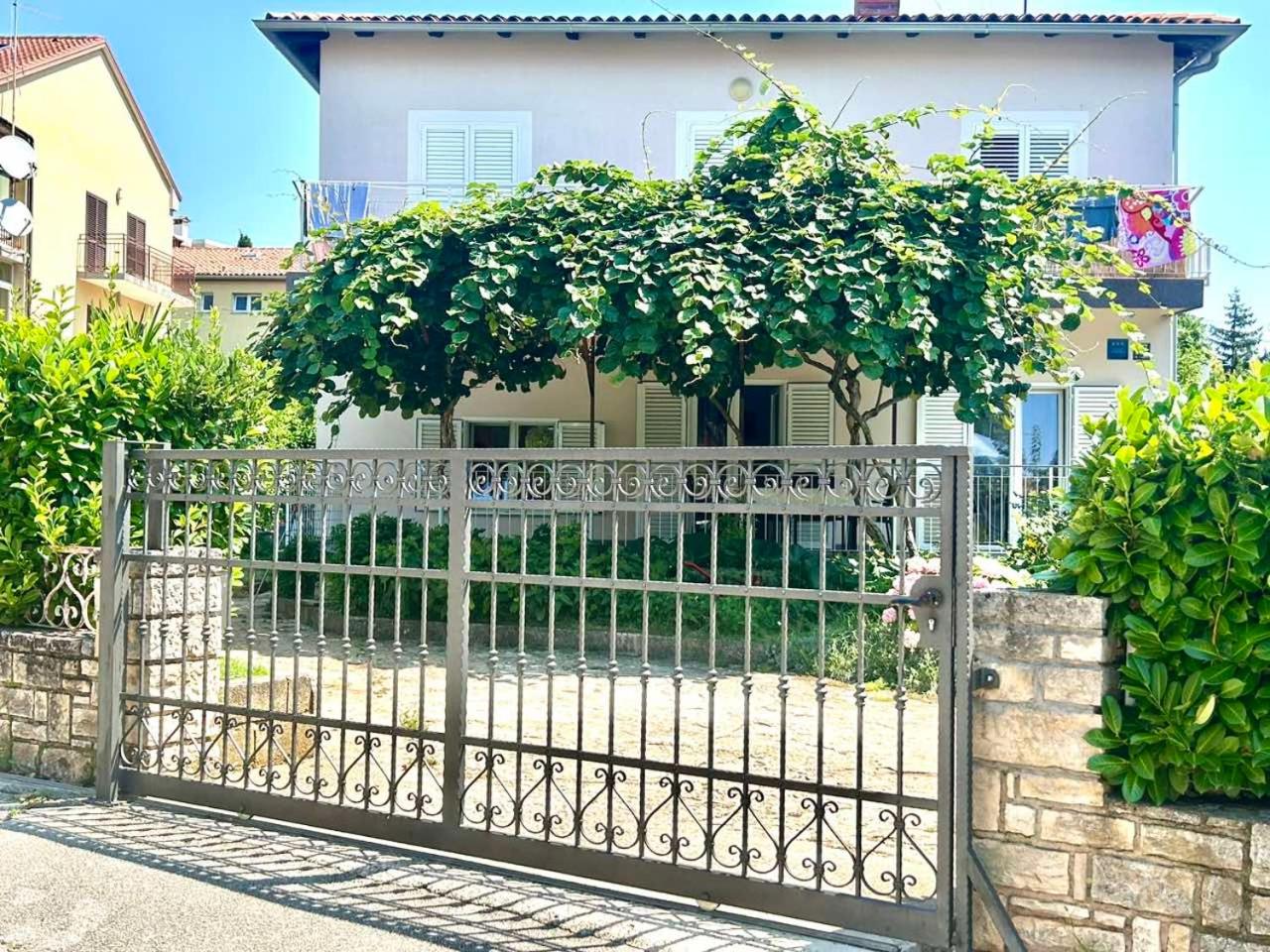 Studio Ugrin with Terrace view 2