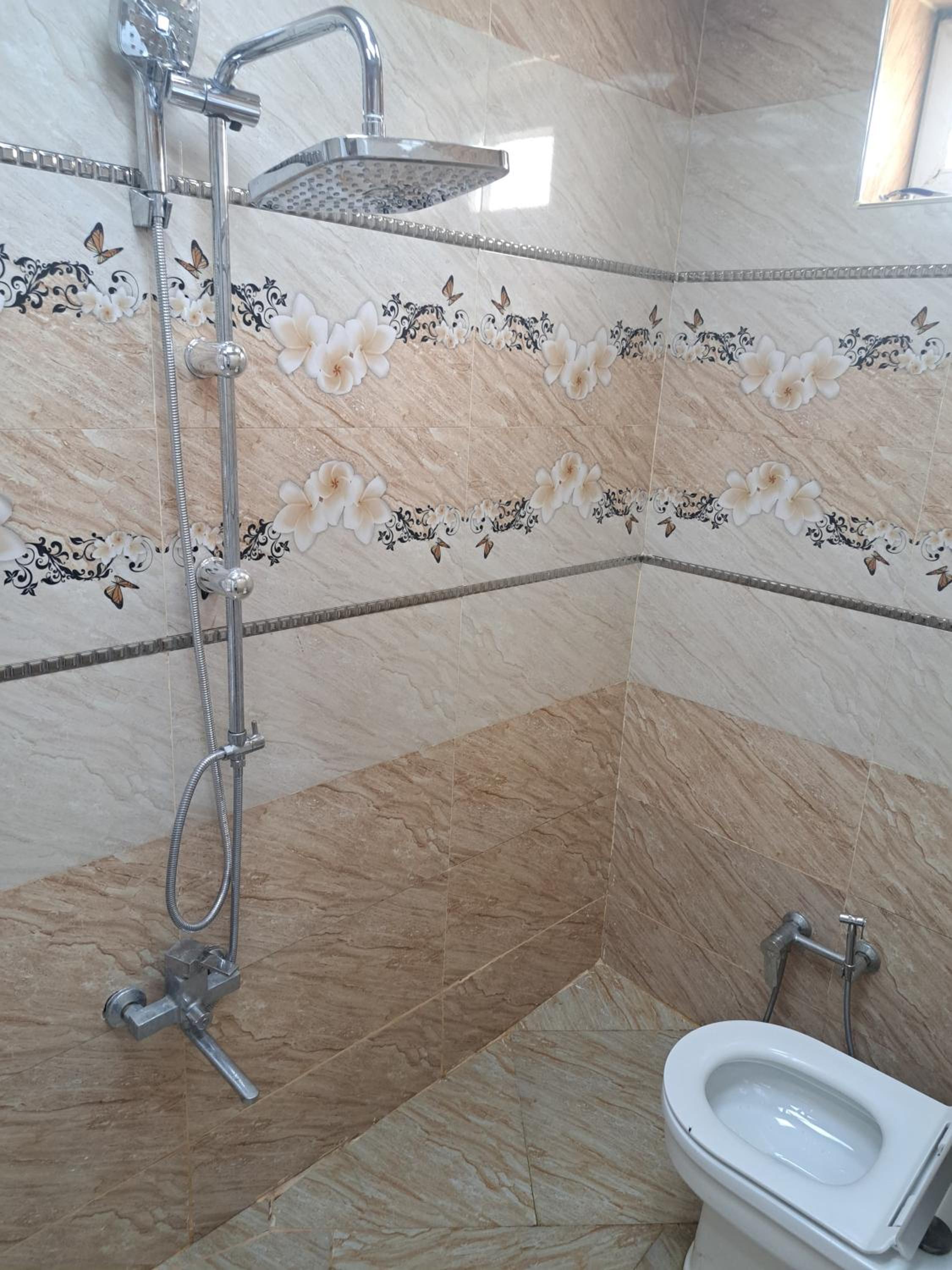 Guba House Near Forest & Lake