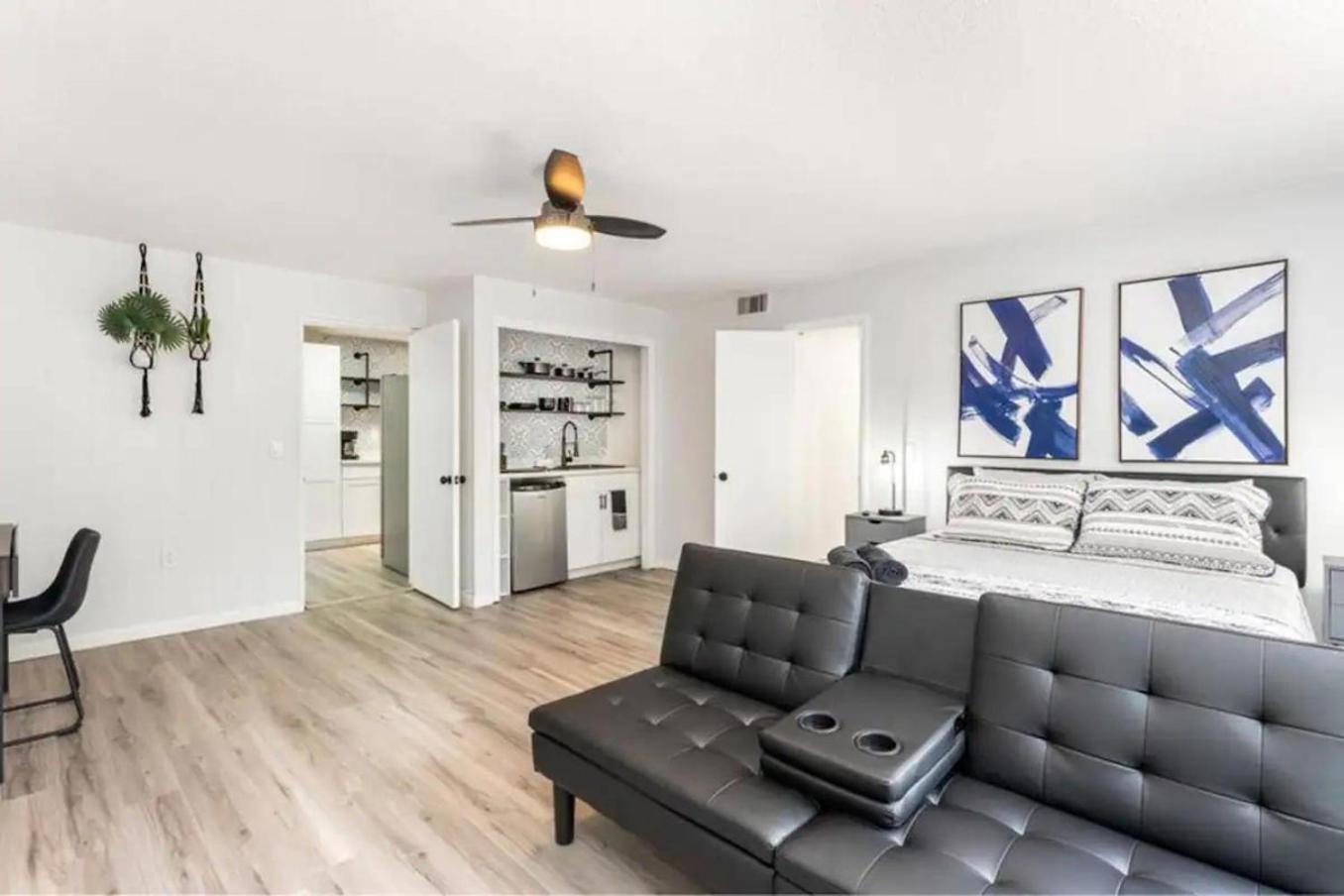 Spacious 4br Retreat Wi-fi Pets Ok