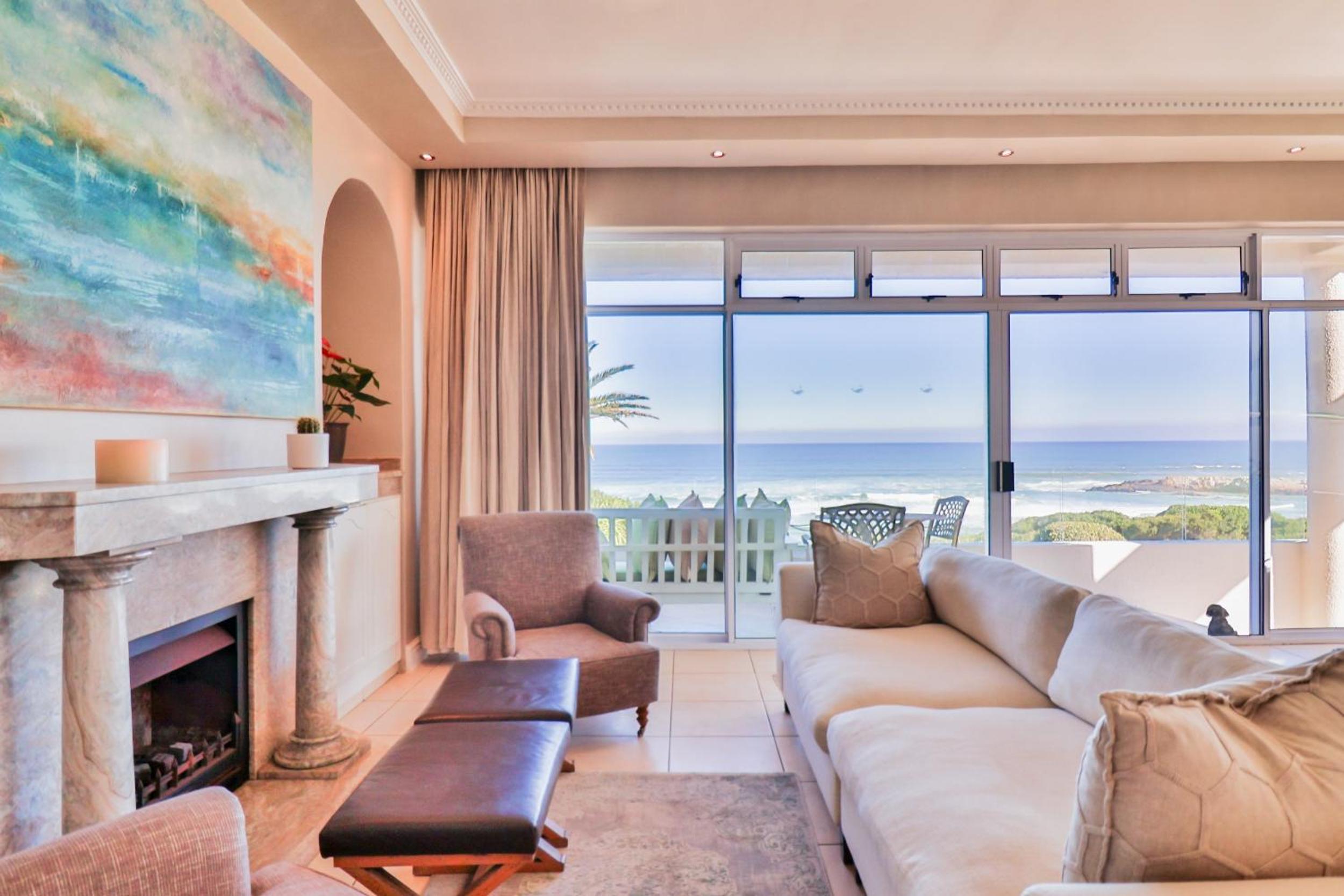 Hermanus Beachfront Lodge