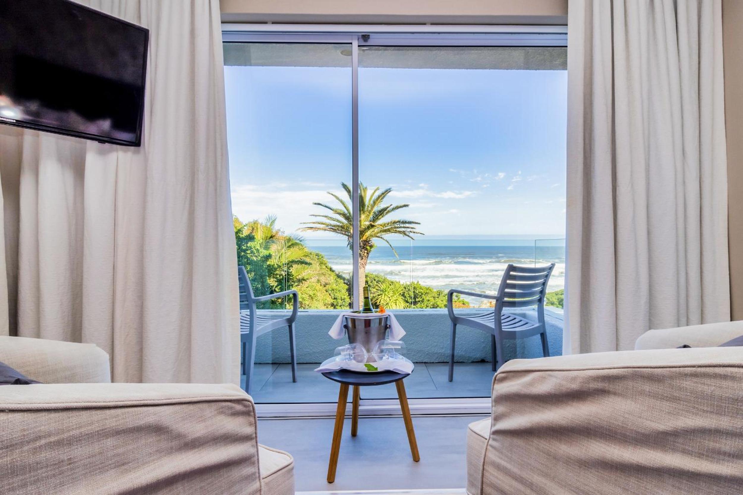 Hermanus Beachfront Lodge